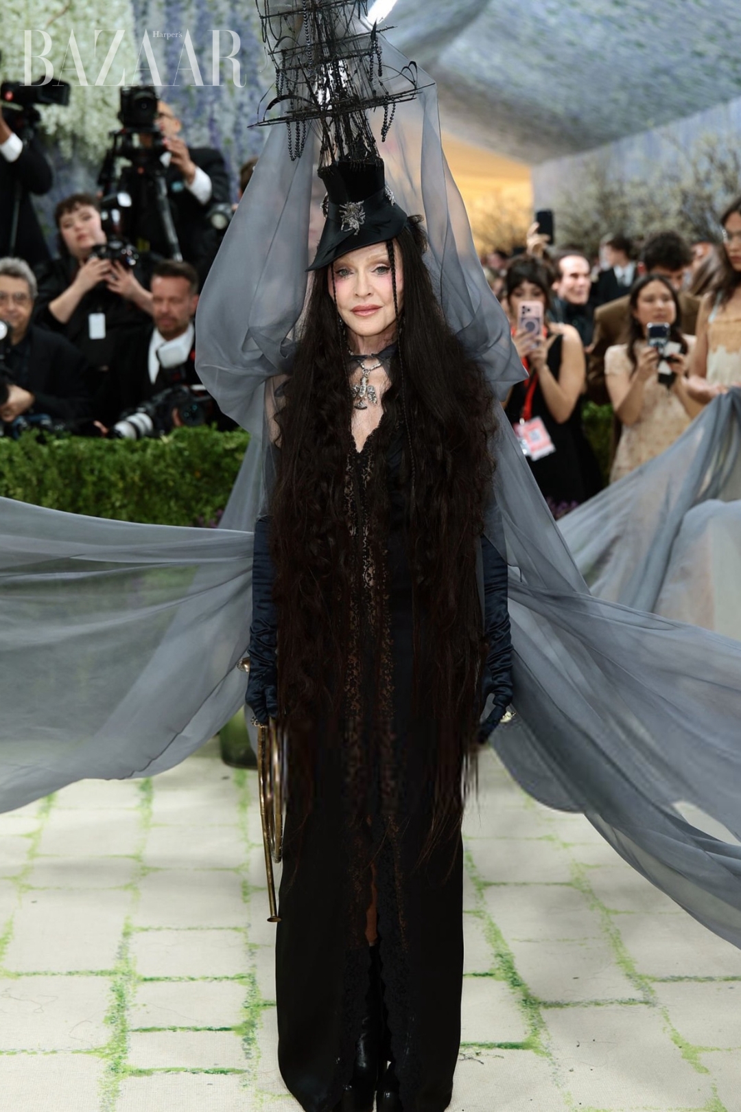 bzvn-best-dressed-met-gala-2026-dress-code-sao-mac-dep-madonna