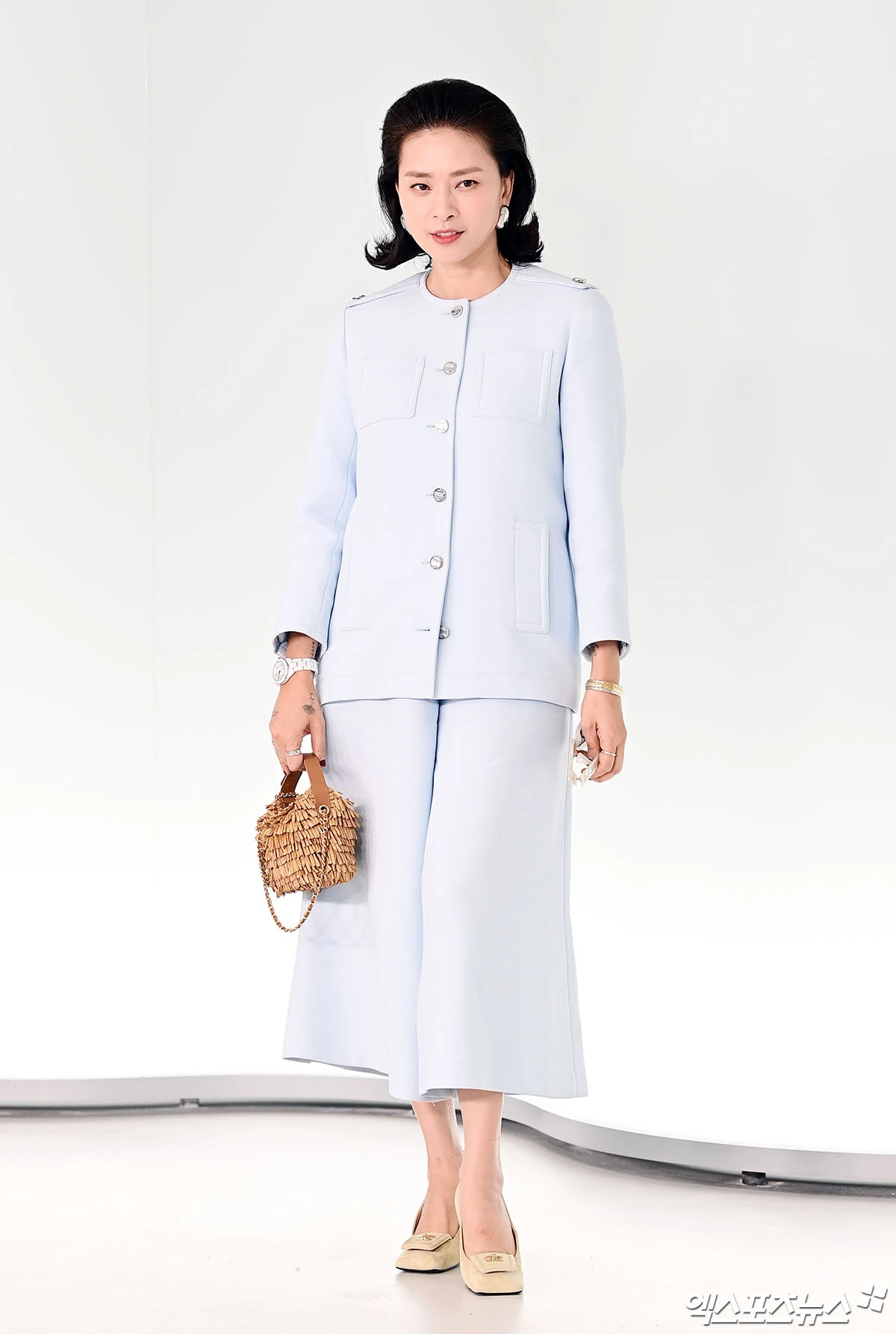 bzvn-chanel-seoul-2026-front-row-ngo-thanh-van-veronica-ngo (3)