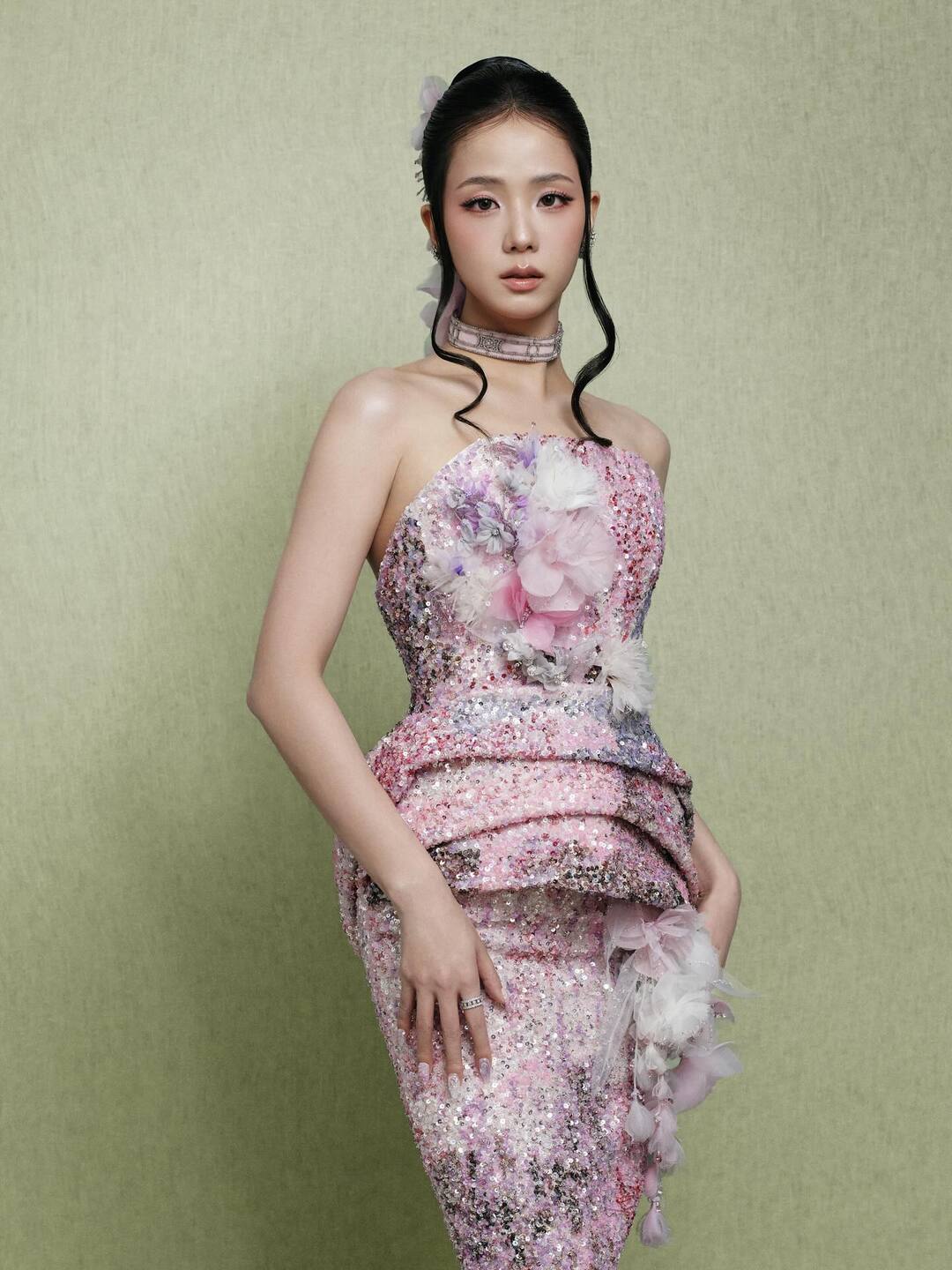 bzvn-jisoo-met-gala-2026-update00003