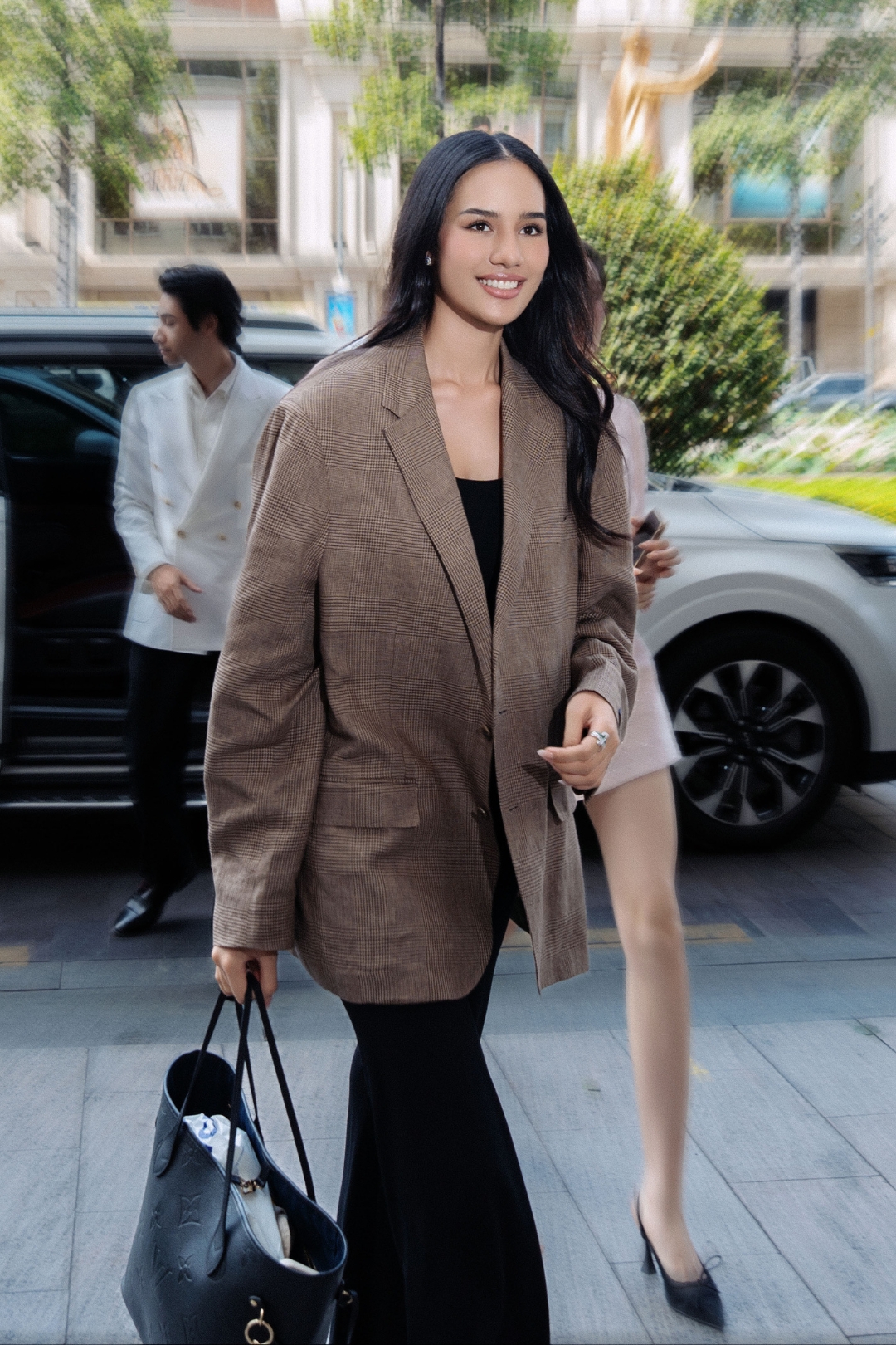 bzvn-miss-world-opal-suchata-den-viet-nam (3)