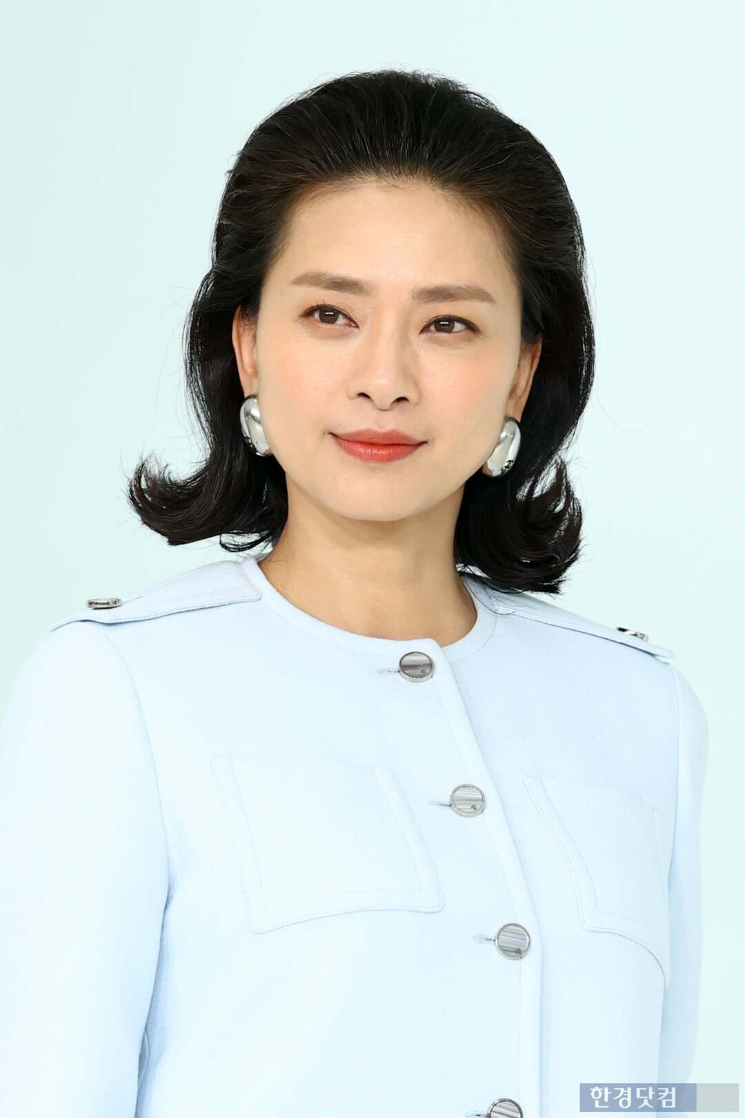 bzvn-ngo-thanh-van-veronica-ngo-chanel-seoul-2026 (1)