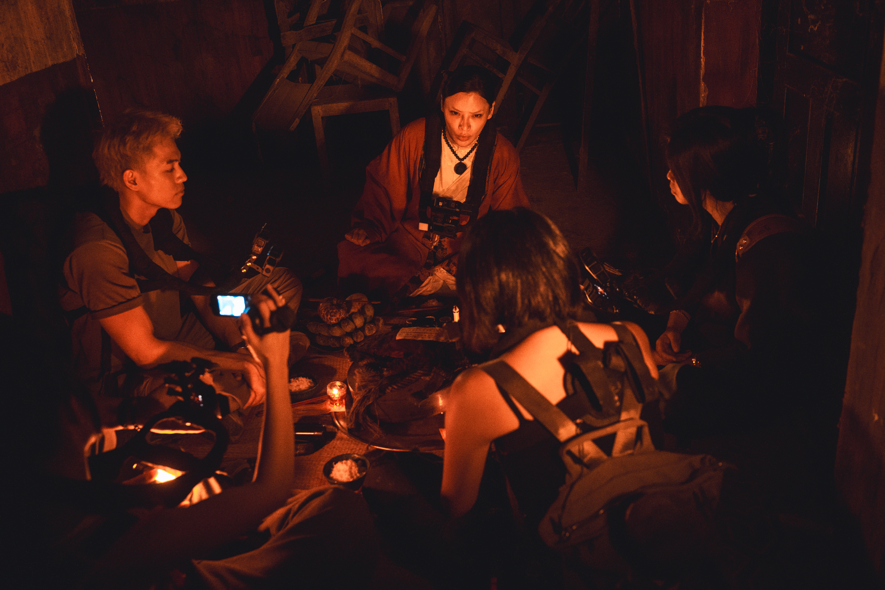 bzvn-phim-lau-chu-hoa-trailer (3)