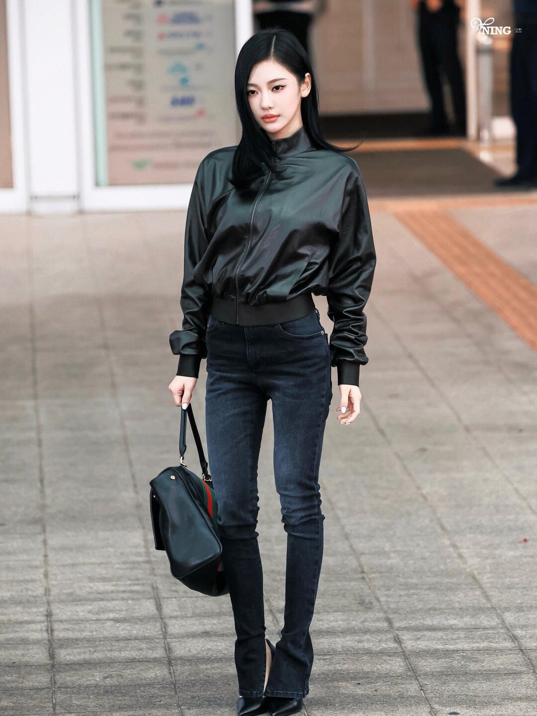 bzvn-sao-han-tham-du-met-gala-2026-aespa-ningning00001