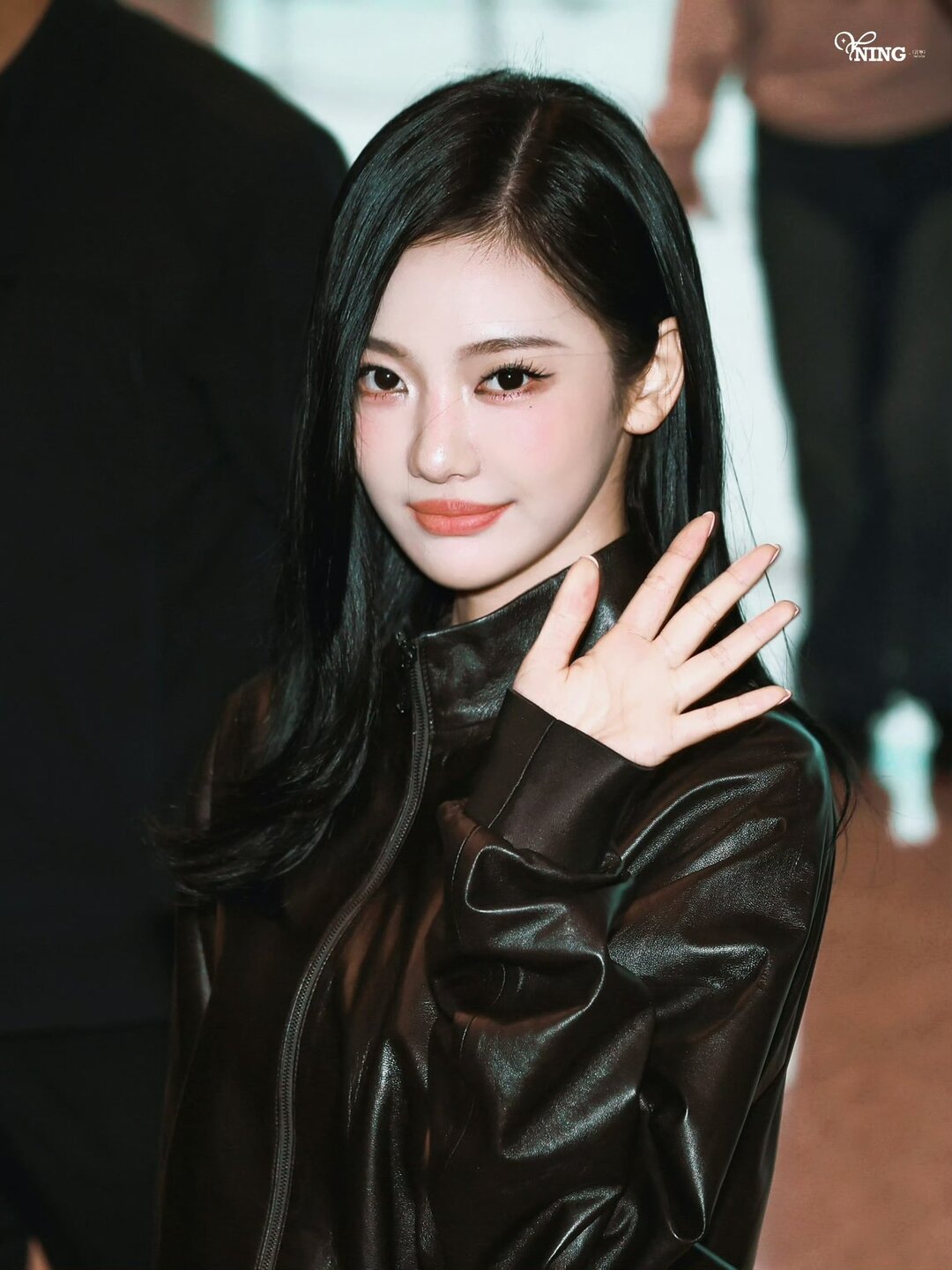 bzvn-sao-han-tham-du-met-gala-2026-aespa-ningning00002