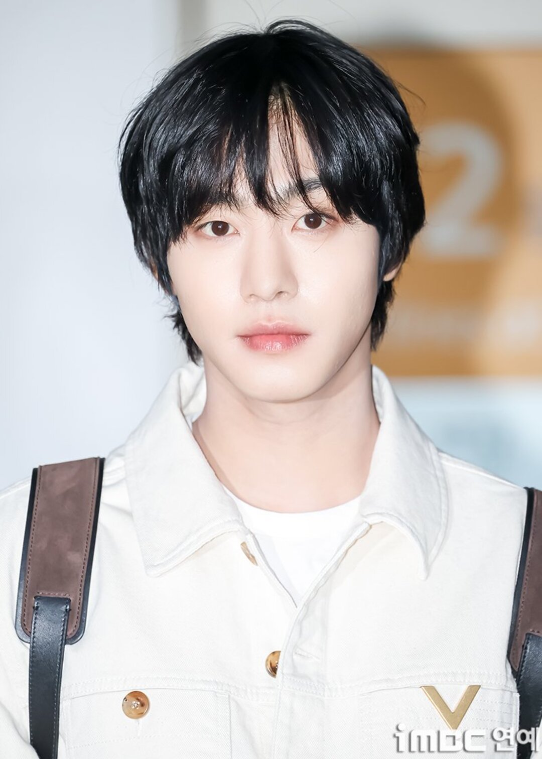 bzvn-sao-han-tham-du-met-gala-2026-ahn-hyo-seop00002