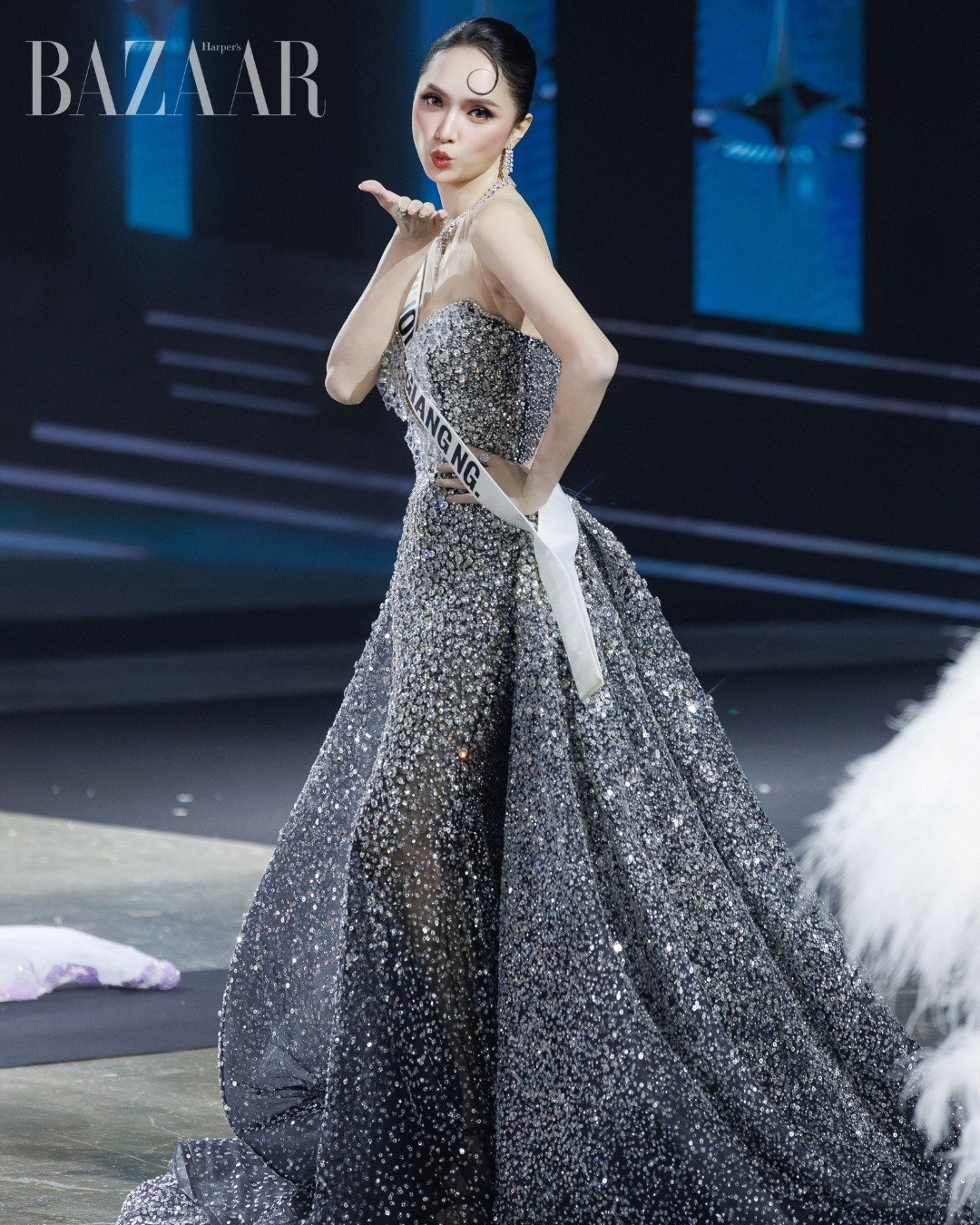 bzvn-thoi-trang-trang-phuc-miss-grand-international-mgi-all-stars-huong-giang-stylist-le-minh-ngoc (14)