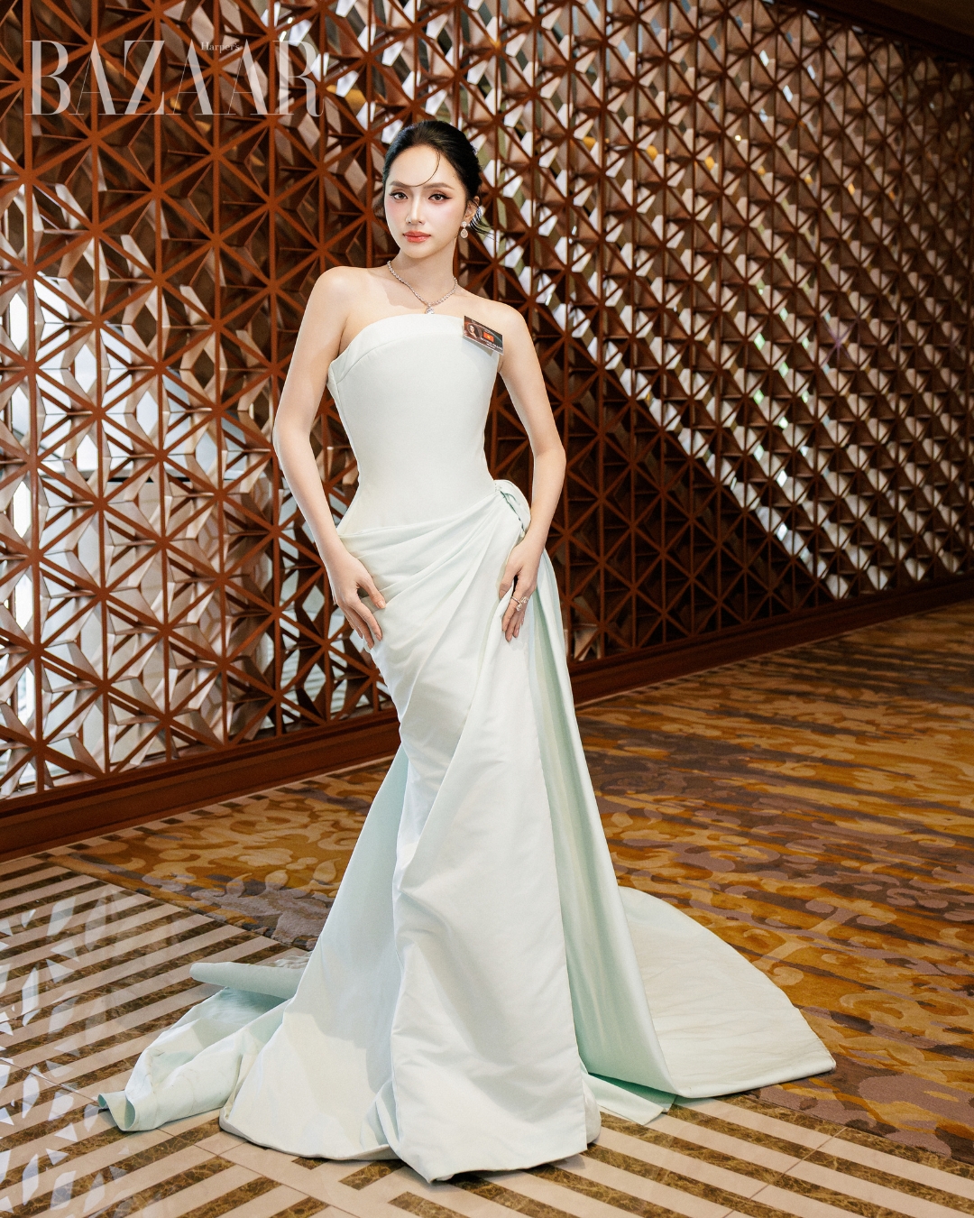 bzvn-thoi-trang-trang-phuc-miss-grand-international-mgi-all-stars-huong-giang-stylist-le-minh-ngoc (9)