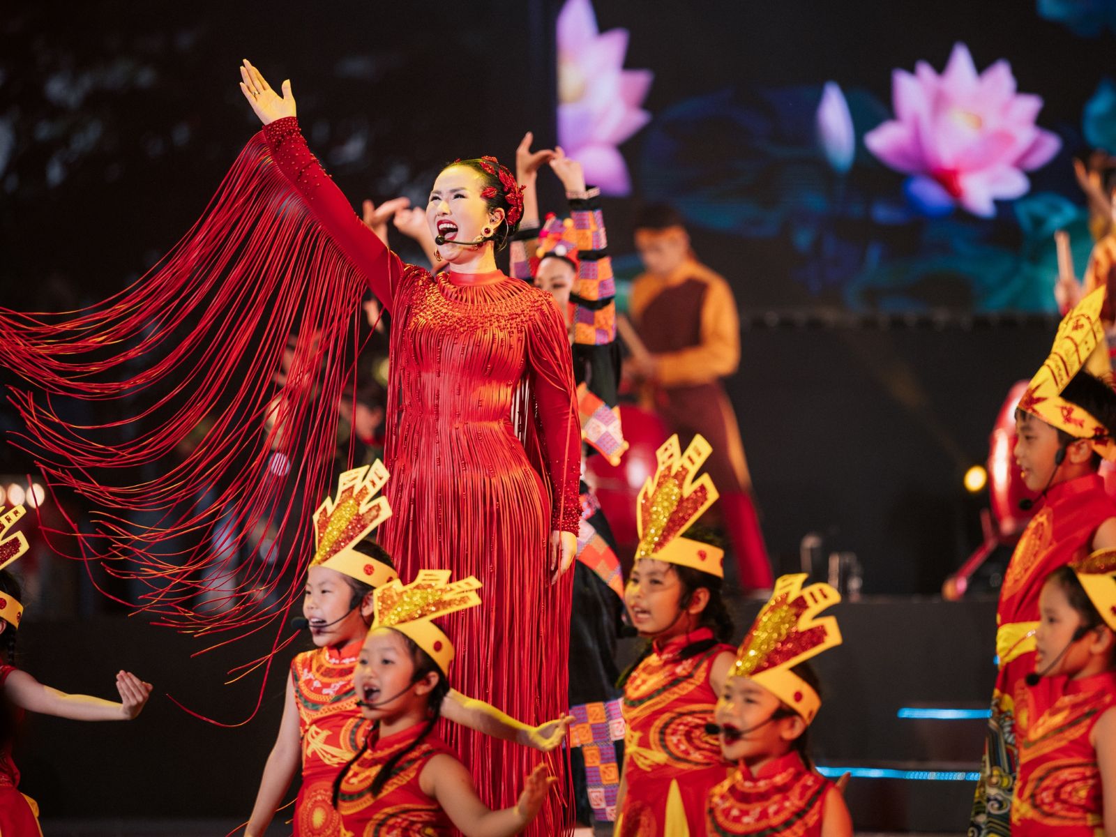 Võ Hạ Trâm không còn áp lực doanh số, dành tình yêu cho nhạc chính luận插图3