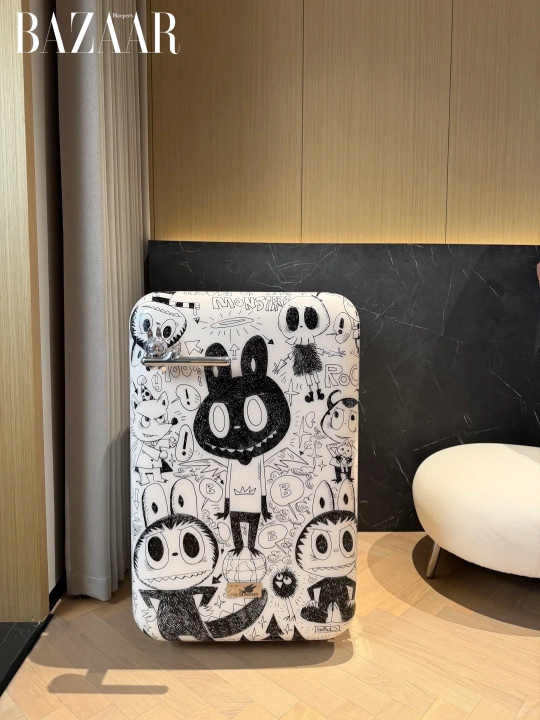Lưu Thi Thi đăng ảnh, tủ lạnh mini Labubu giá tăng 15 lần!插图1