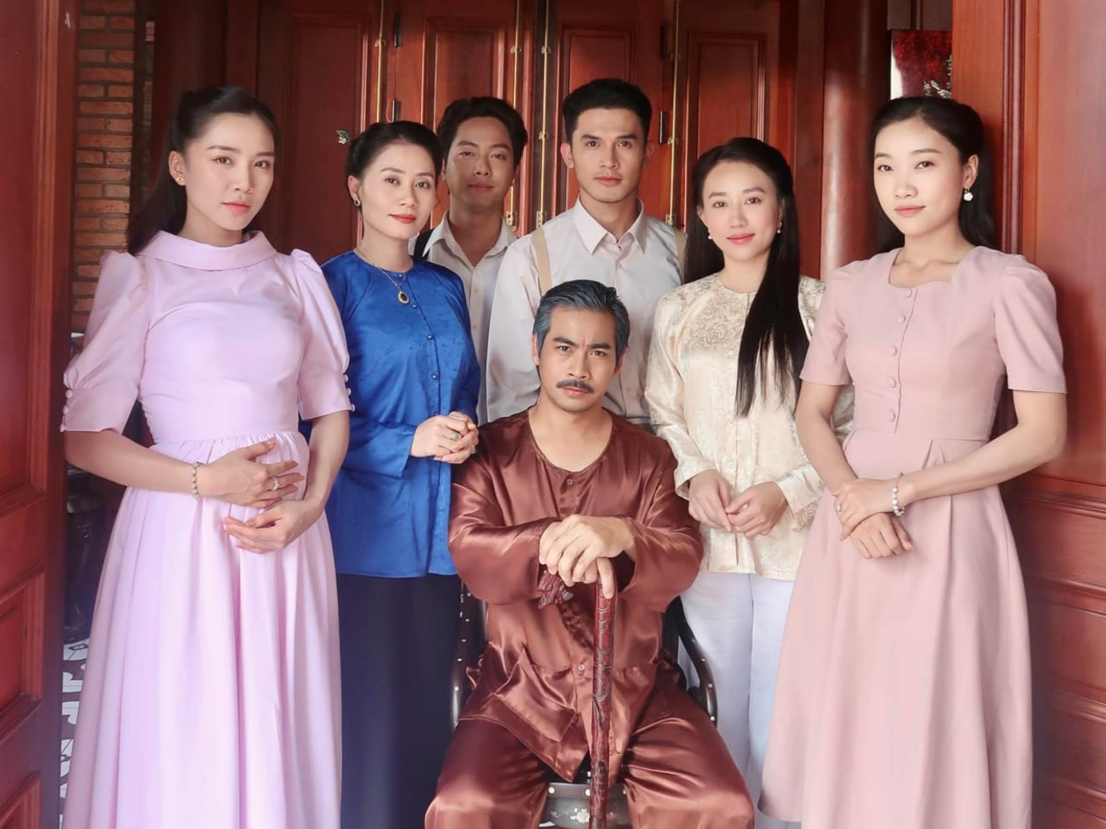 phim-no-doi-vay-tra-duong-cam-lynh