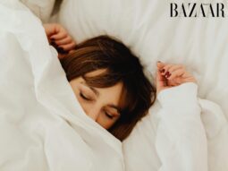 nguyên nhân lão hóa da từ giường ngủ