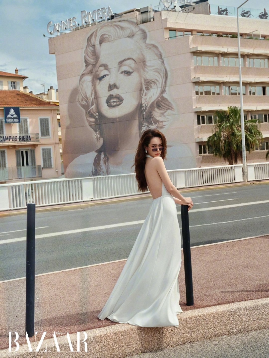 Đi liên hoan phim Cannes đâu cần thời trang cầu kỳ, Thích Vy chứng minh插图1