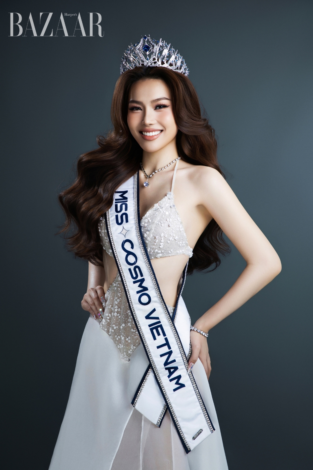 BZVN-PHONG-VAN-DO-CAM-LY-MISS-COSMO-2026-DAI-DIEN-VIET-NAM (1)