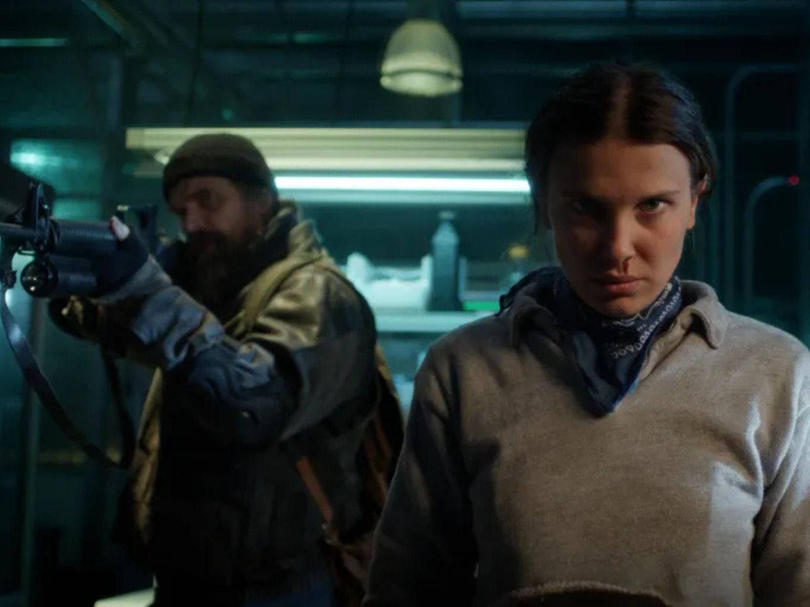 Cặp cha con Stranger Things tái ngộ trong series gián điệp插图4