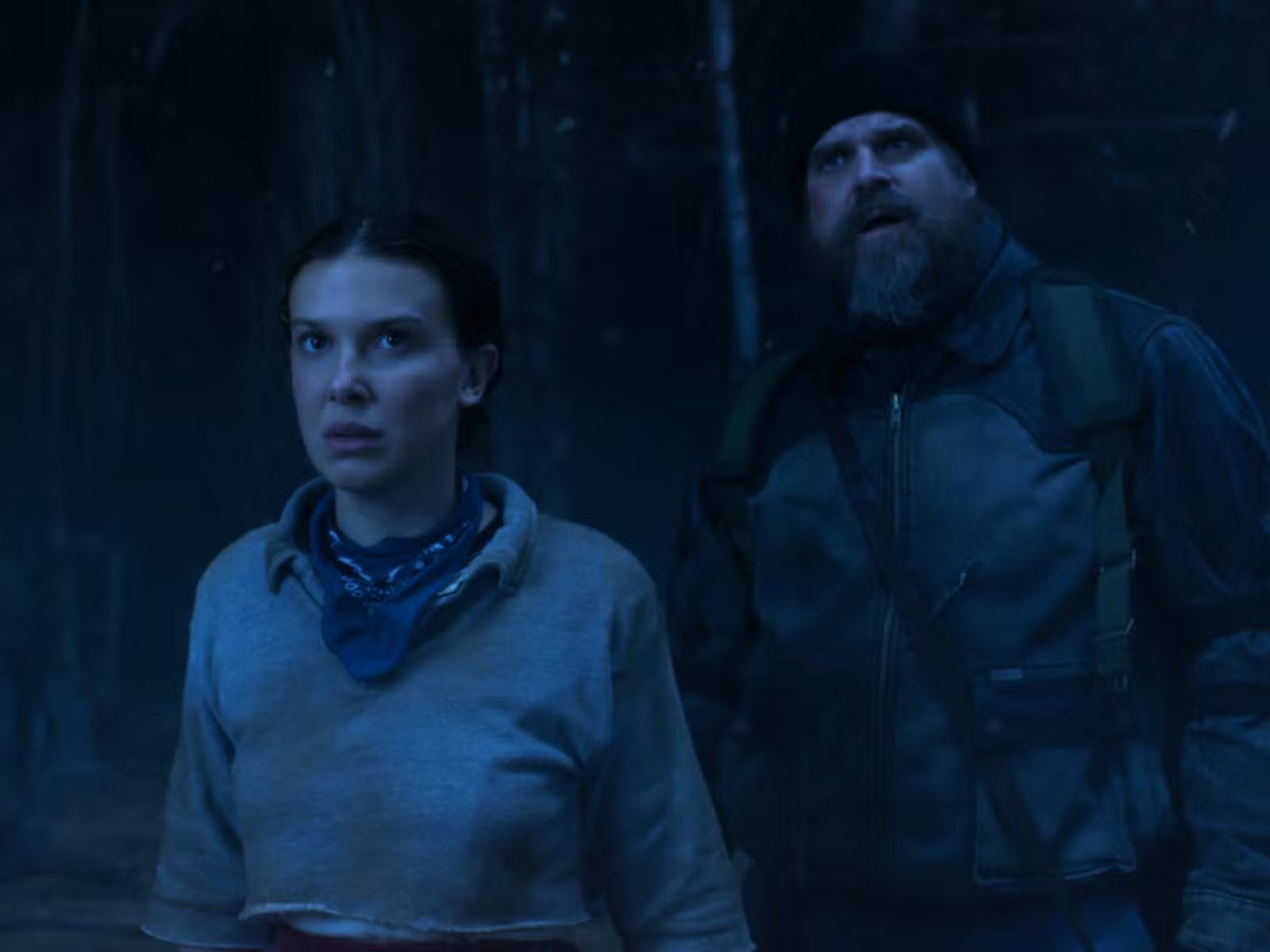 Cặp cha con Stranger Things tái ngộ trong series gián điệp插图1