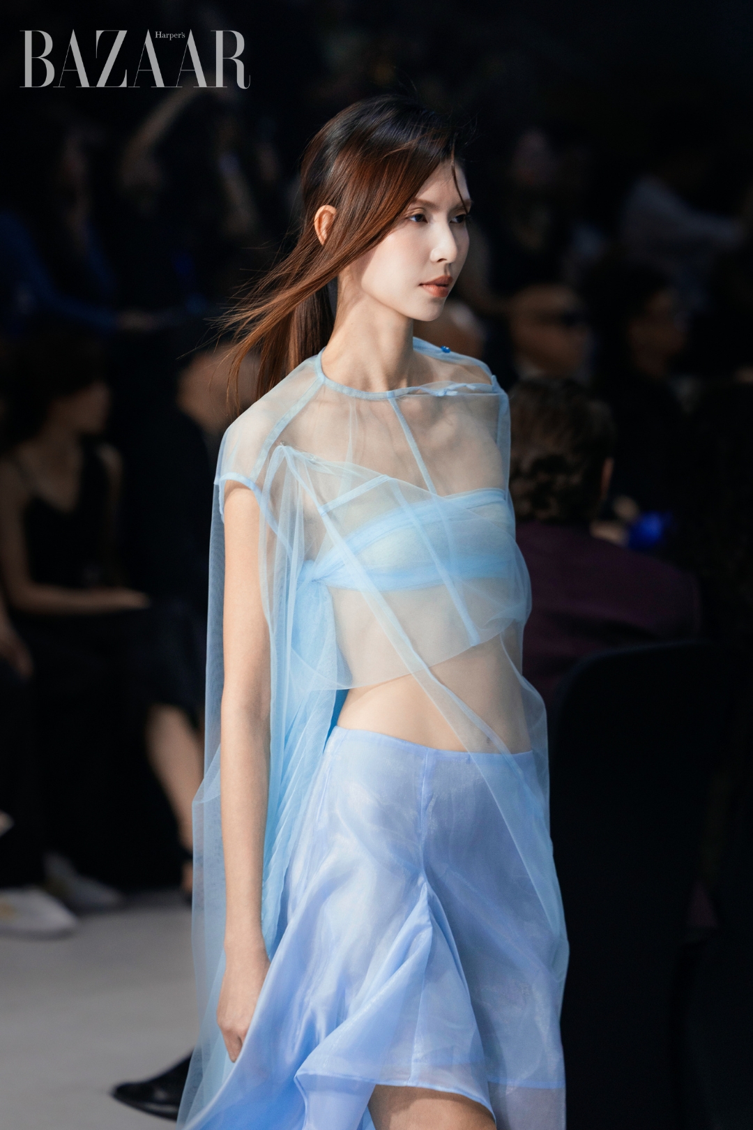 bzvn-avifw-2026-aquafina-vietnam-international-fashion-week (9)