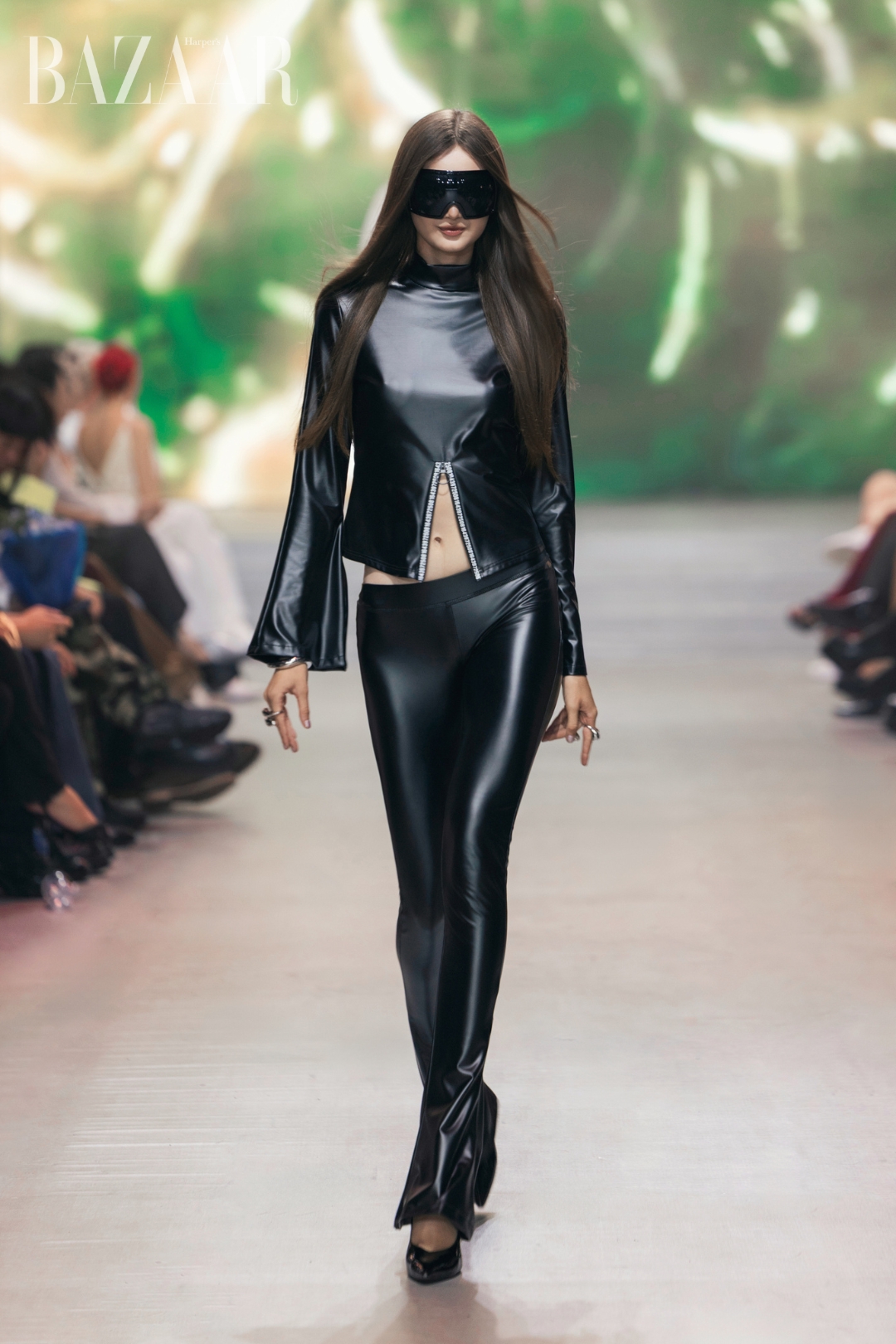 bzvn-bst-angeloo-angelo-cruciani-avifw-2026-aquafina-vietnam-international-fashion-week-202600007