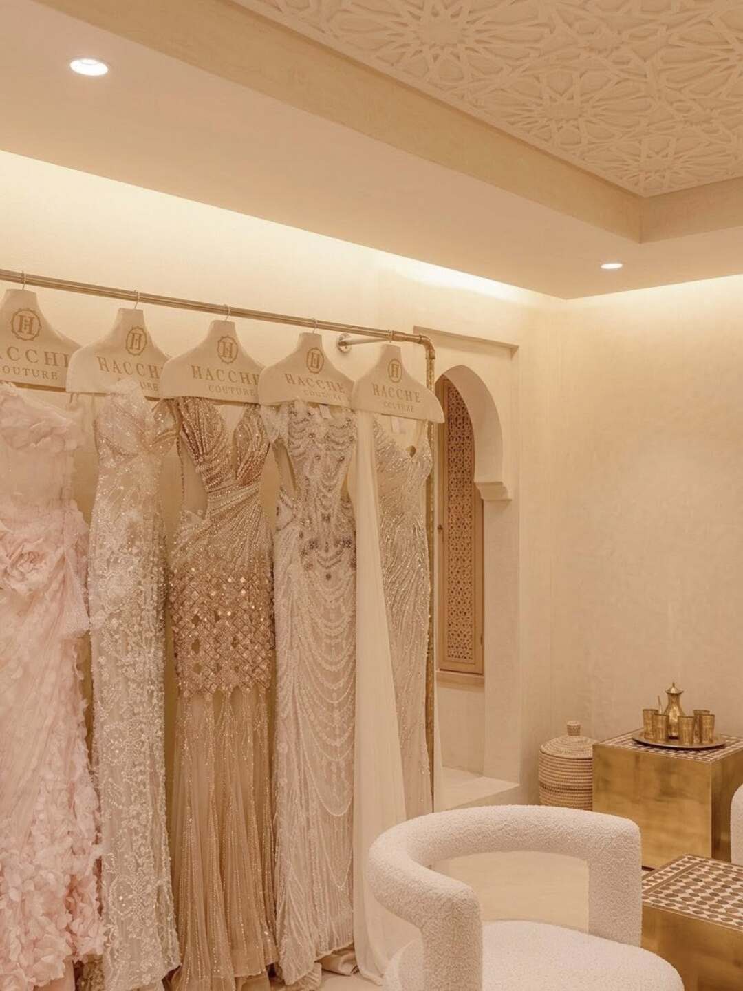 bzvn-hacchic-couture-kinh-doanh-thoi-trang-viet-tai-trung-dong (5)