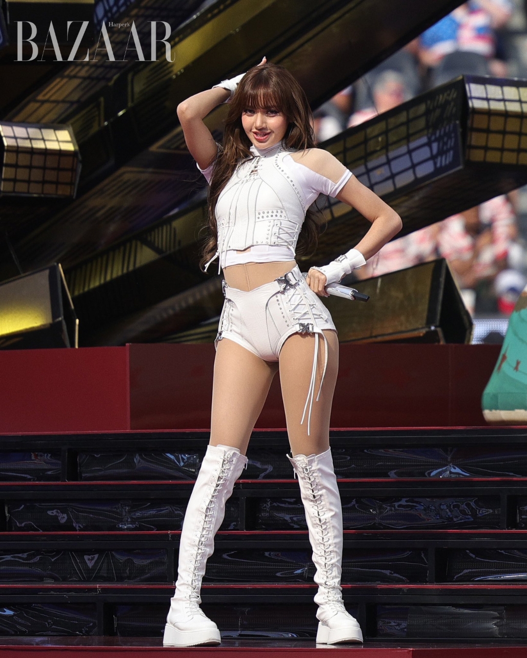 bzvn-lisa-fifa-world-cup-2026-san-khau-thoi-trang00002