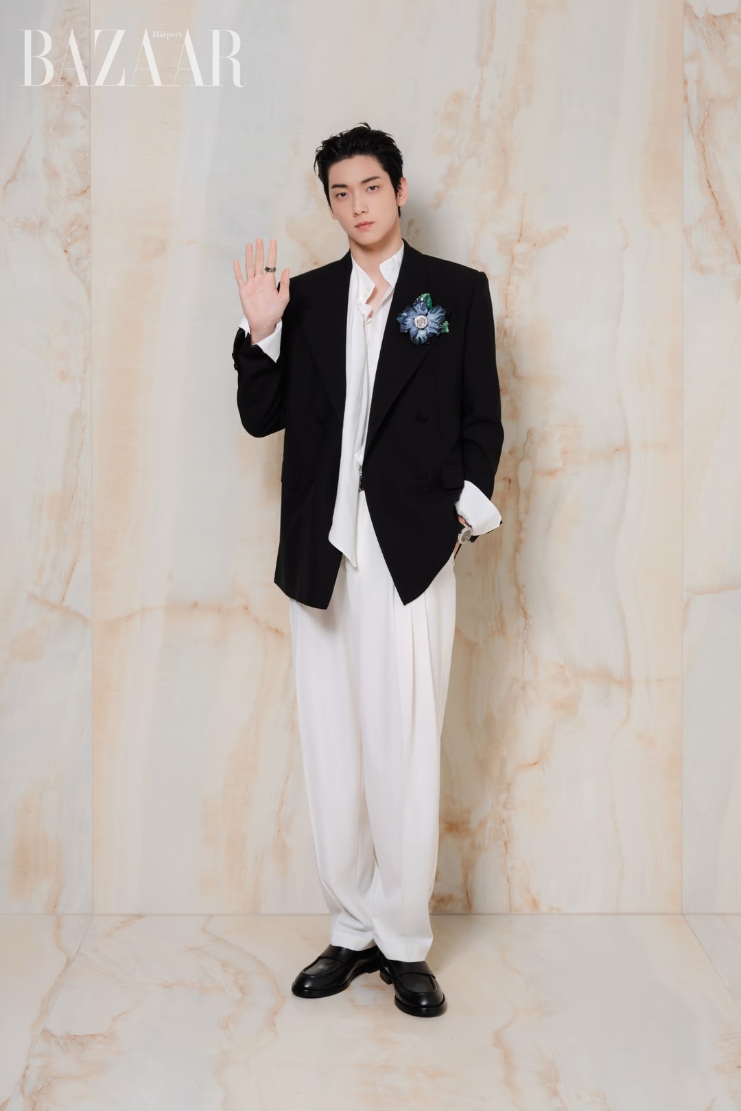 bzvn-soobin-txt-dolce-gabbana-xuan-he-2027 (1)