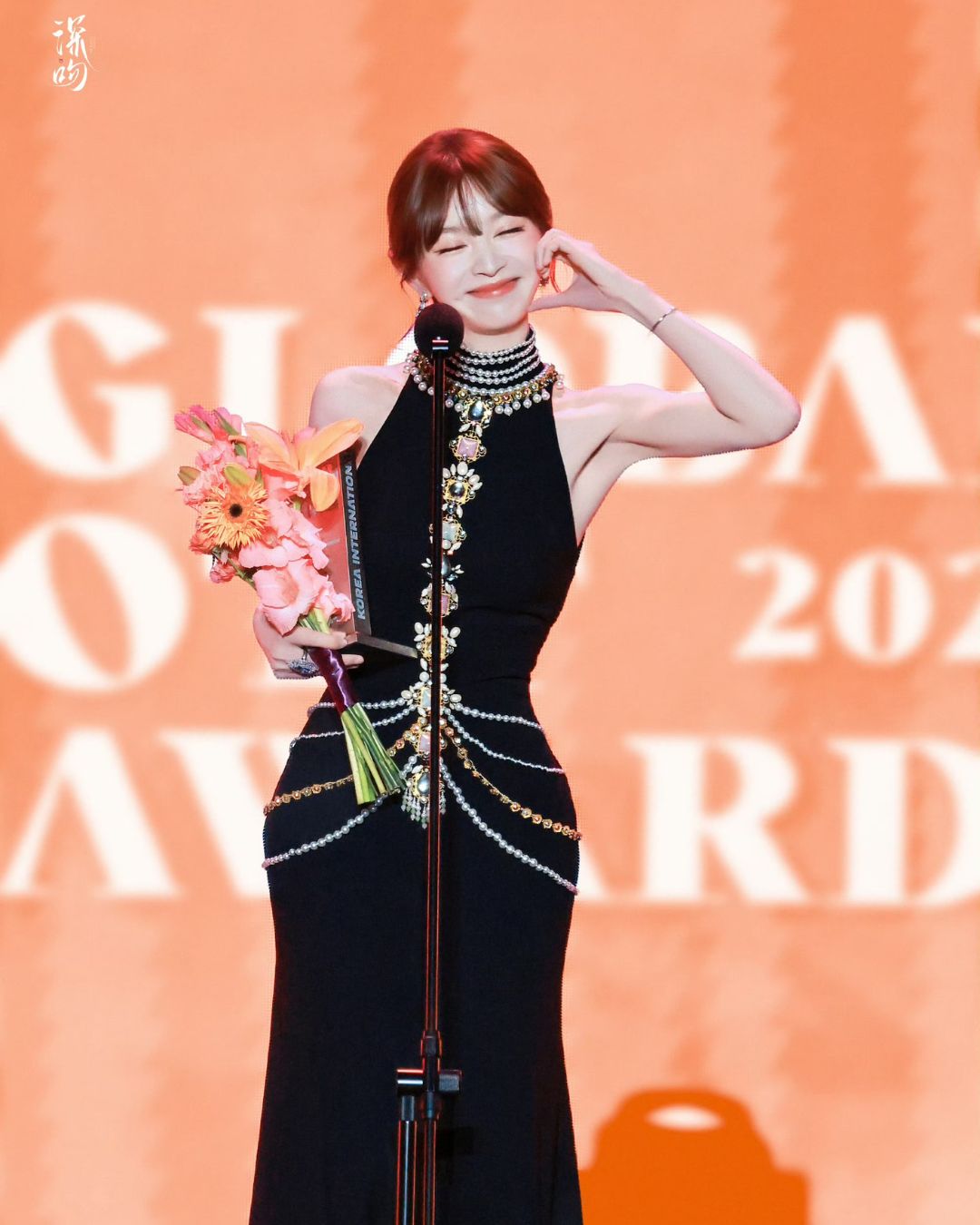 bzvn-tong-uy-long-dien-hi-vi-toa-sang-tai-asian-contents-awards-2026- 3