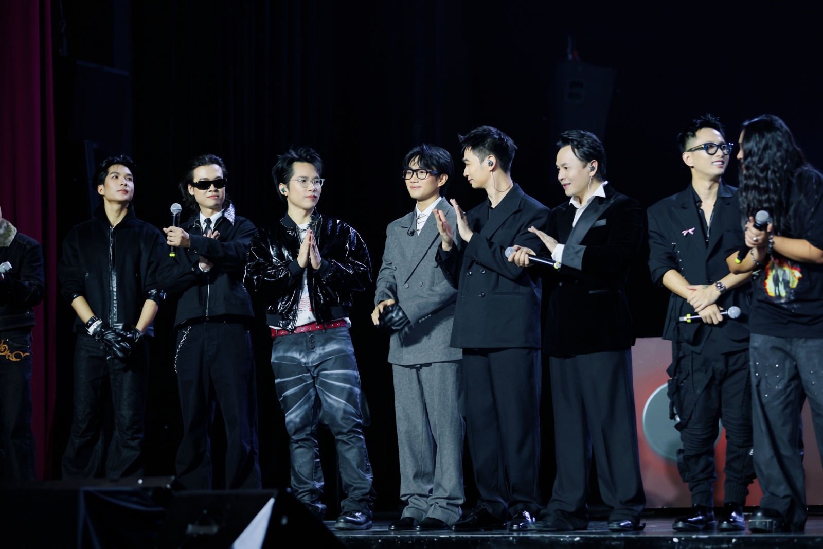 fan-meeting-off-space-spacespeakers-kosmik-live-concert-hanoi