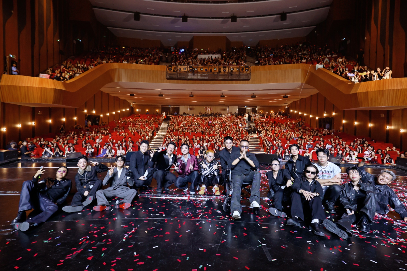 fan-meeting-off-space-spacespeakers-kosmik-live-concert-hanoi