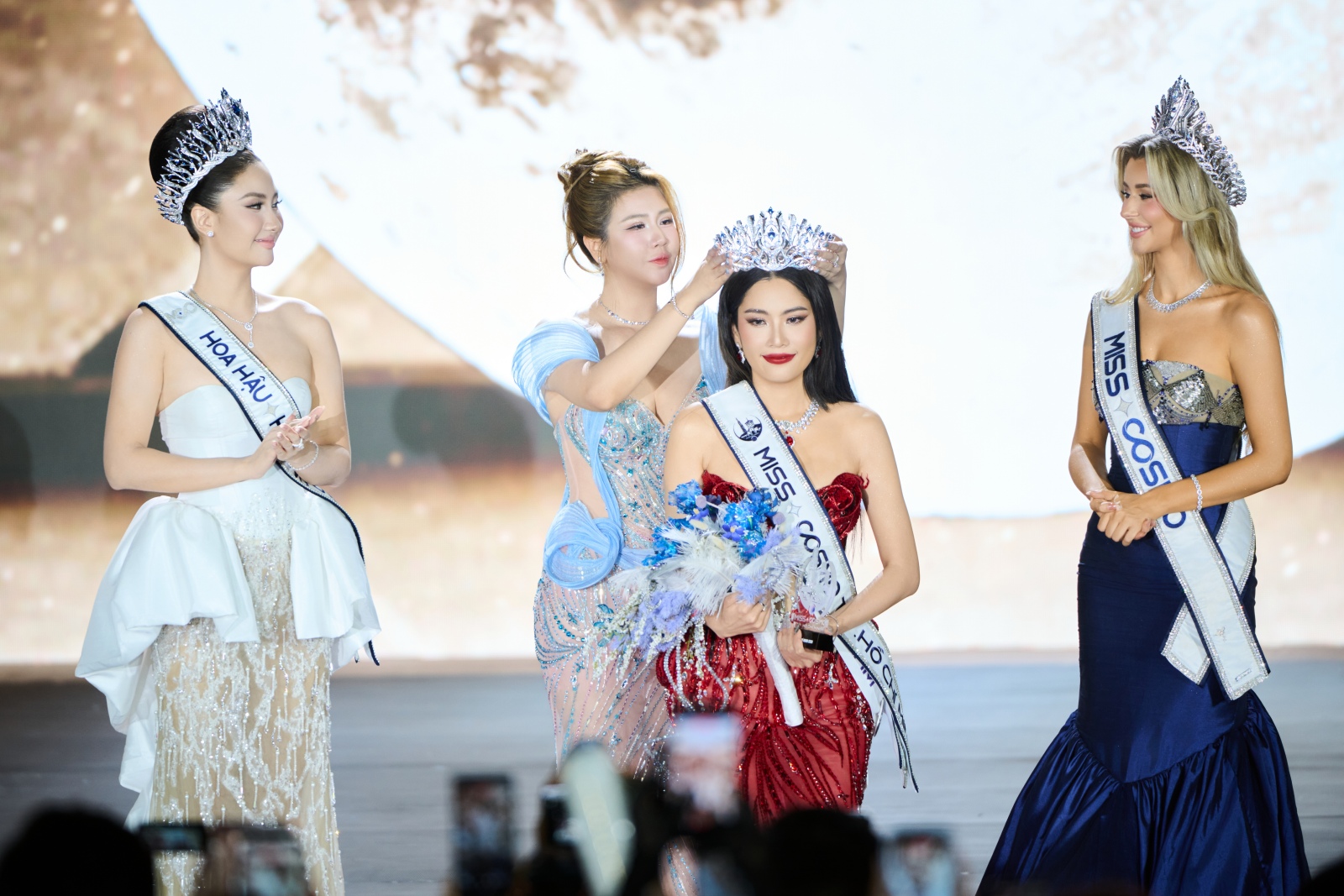 miss-cosmo-tp-hcm-nguyen-thi-le-nam