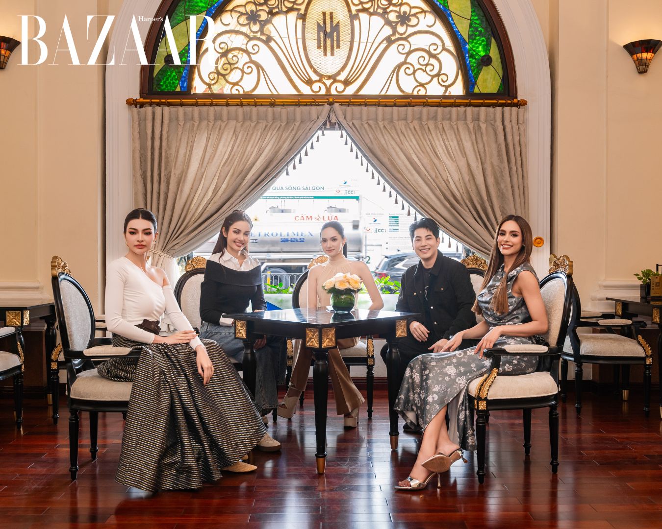 Hương Giang làm tour guide đưa dàn hoa hậu quốc tế khám phá TP.HCM插图3 Hương Giang làm tour guide đưa dàn hoa hậu quốc tế khám phá TP.HCM插图3