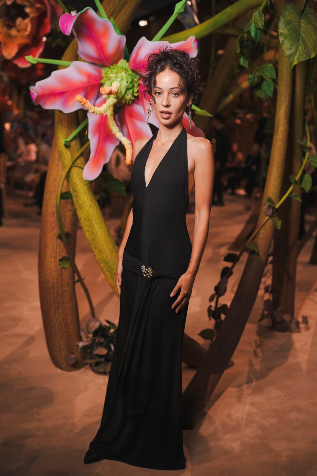 bzvn-alexa-demie-sao-tham-du-front-row-chanel-haute-couture-thu-dong-2026 (9)