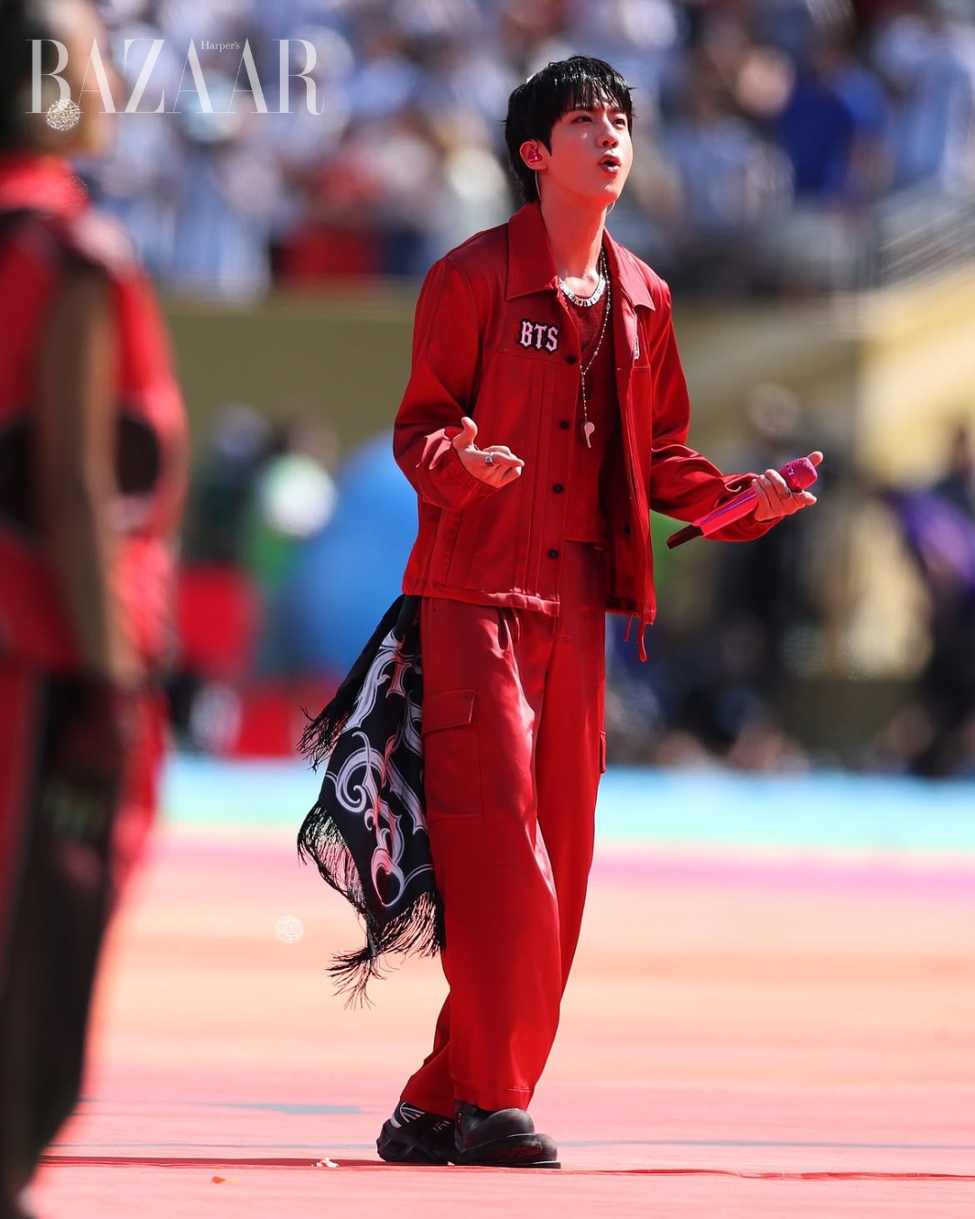 bzvn-bts-fifa-world-cup-2026-trang-phuc-trang-suc-thoi-trang-bieu-dien00004