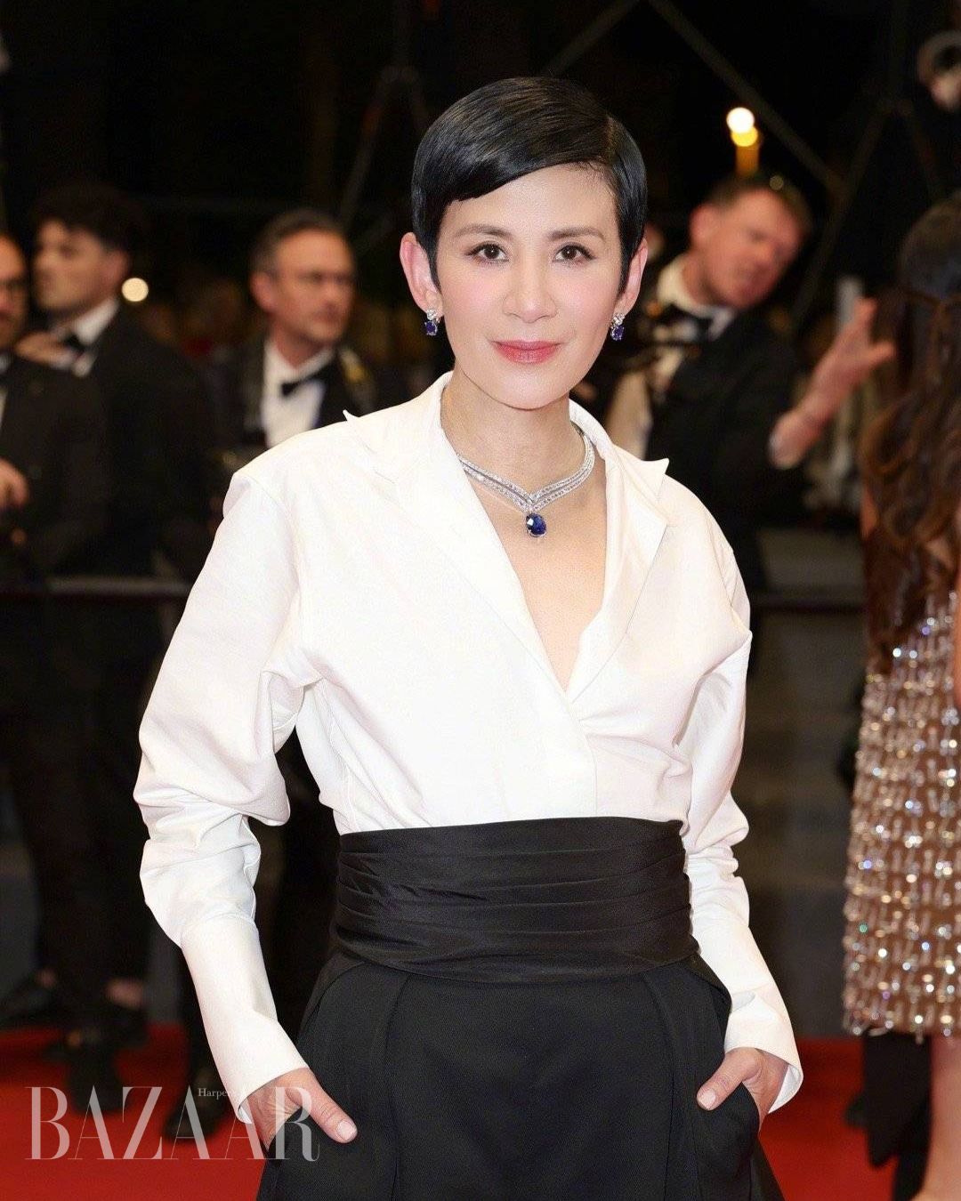 bzvn-doi-hinh-show-hoa-nhi-va-thieu-nien-8-duoc-mong-cho-voi-su-gop-mat-cua-cac-anh-hau-4