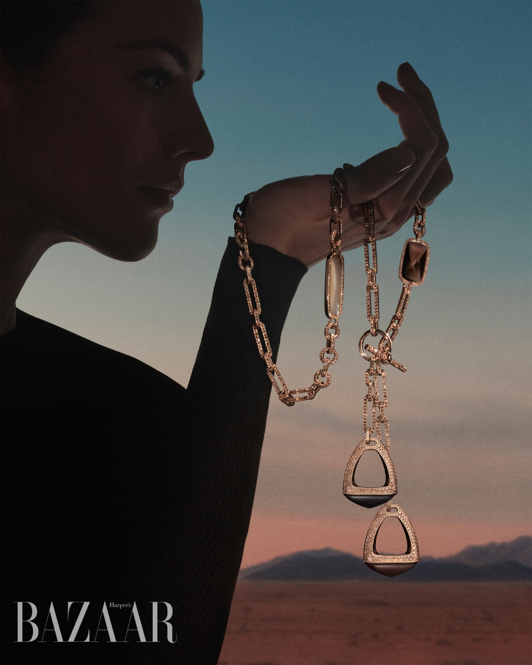 bzvn-hermes-into-the-horsescape-trang-suc00010
