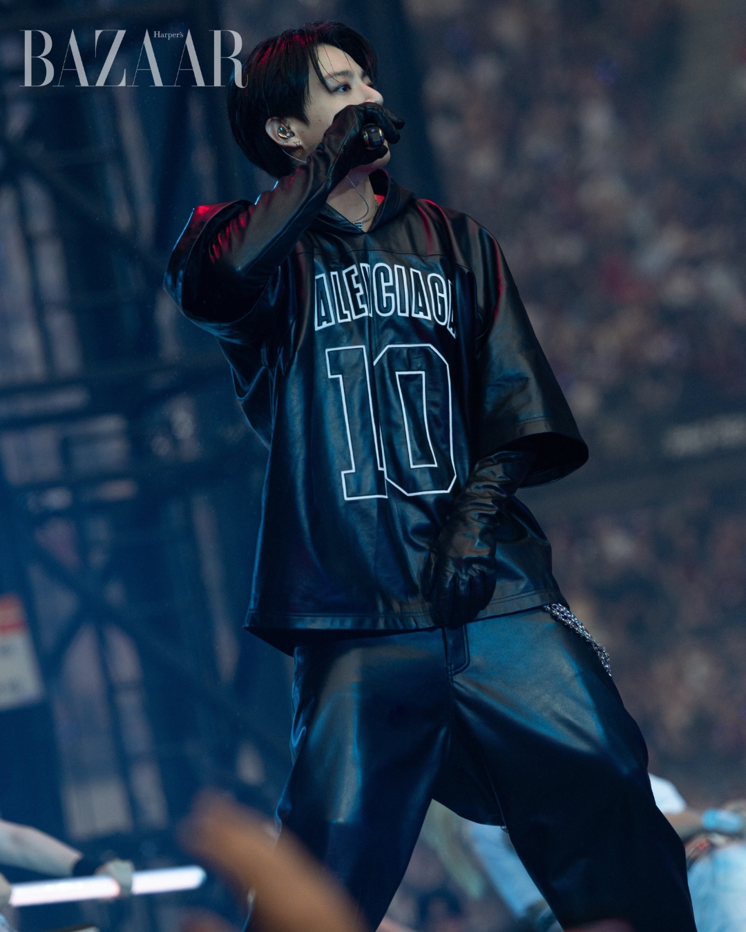 bzvn-jungkook-balenciaga-arirang-concert-paris (2)