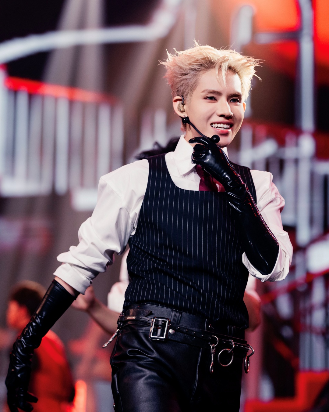 dillan-rehearsal-9-lan-du-day-cho-tiet-muc-gentleman