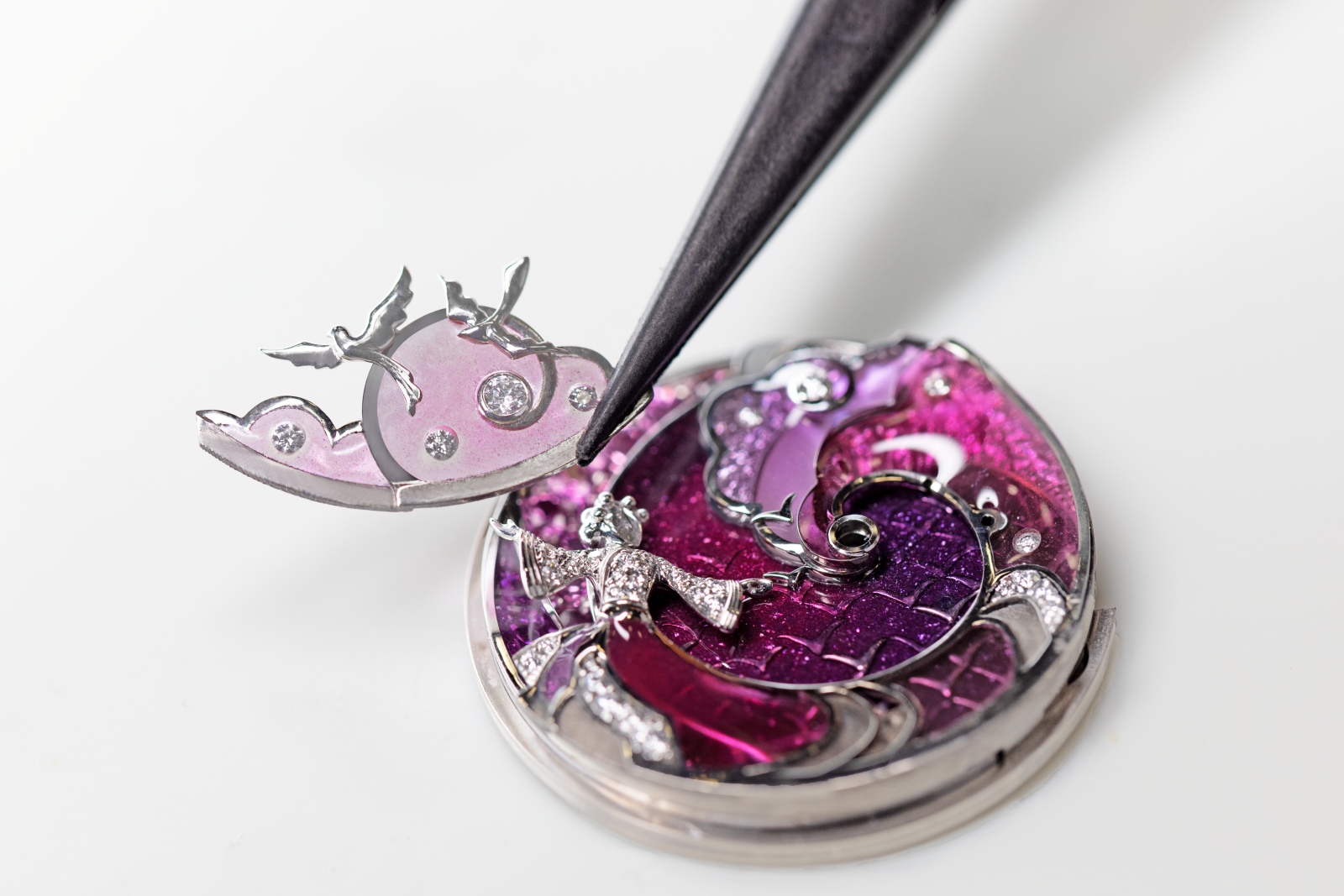 Van Cleef & Arpels đưa thi ca của vũ trụ vào những tuyệt tác đo thời gian插图