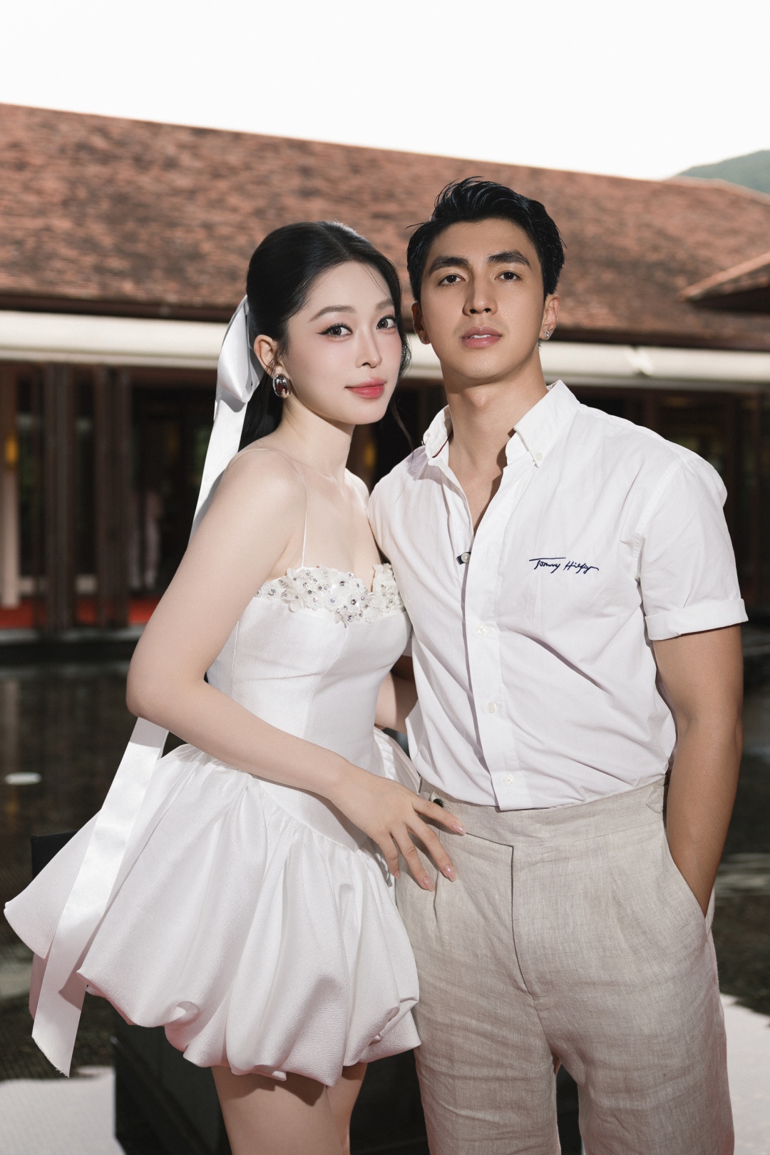 rung-hoa-hau-phu-sac-trang-tham-do-vungocson-giua-vinh-lang-co
