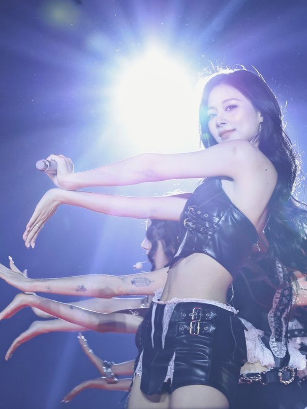 Tương lai của TWICE: Người lập công ty riêng, kẻ lấn sân điện ảnh插图3