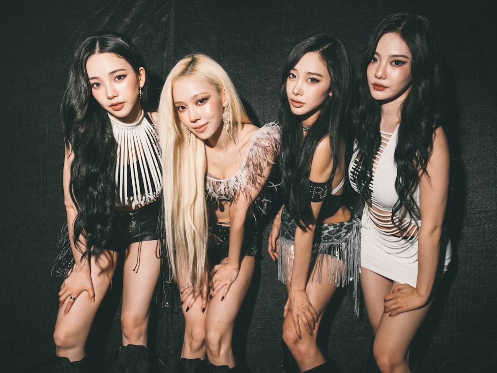 BZVN-AESPA-BIEU-DIEN-TAI-LOLLAPALOOZA-2026 (1)