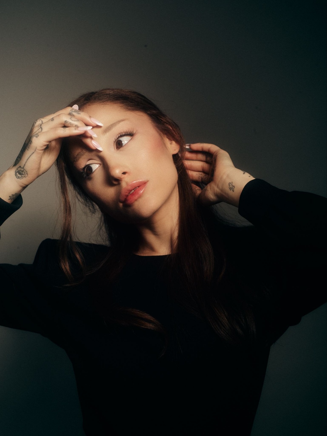 Ariana Grande tái xuất làng nhạc với album Petal插图3