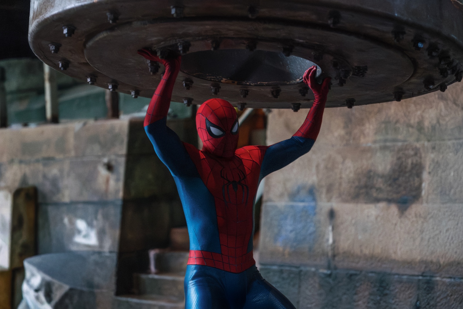 Đúng như những chia sẻ trước đó của Tom Holland Spider - Man: Brand New Day (Người Nhện: Khởi Đầu Mới) thực sự là một phần phim giàu cảm xúc.