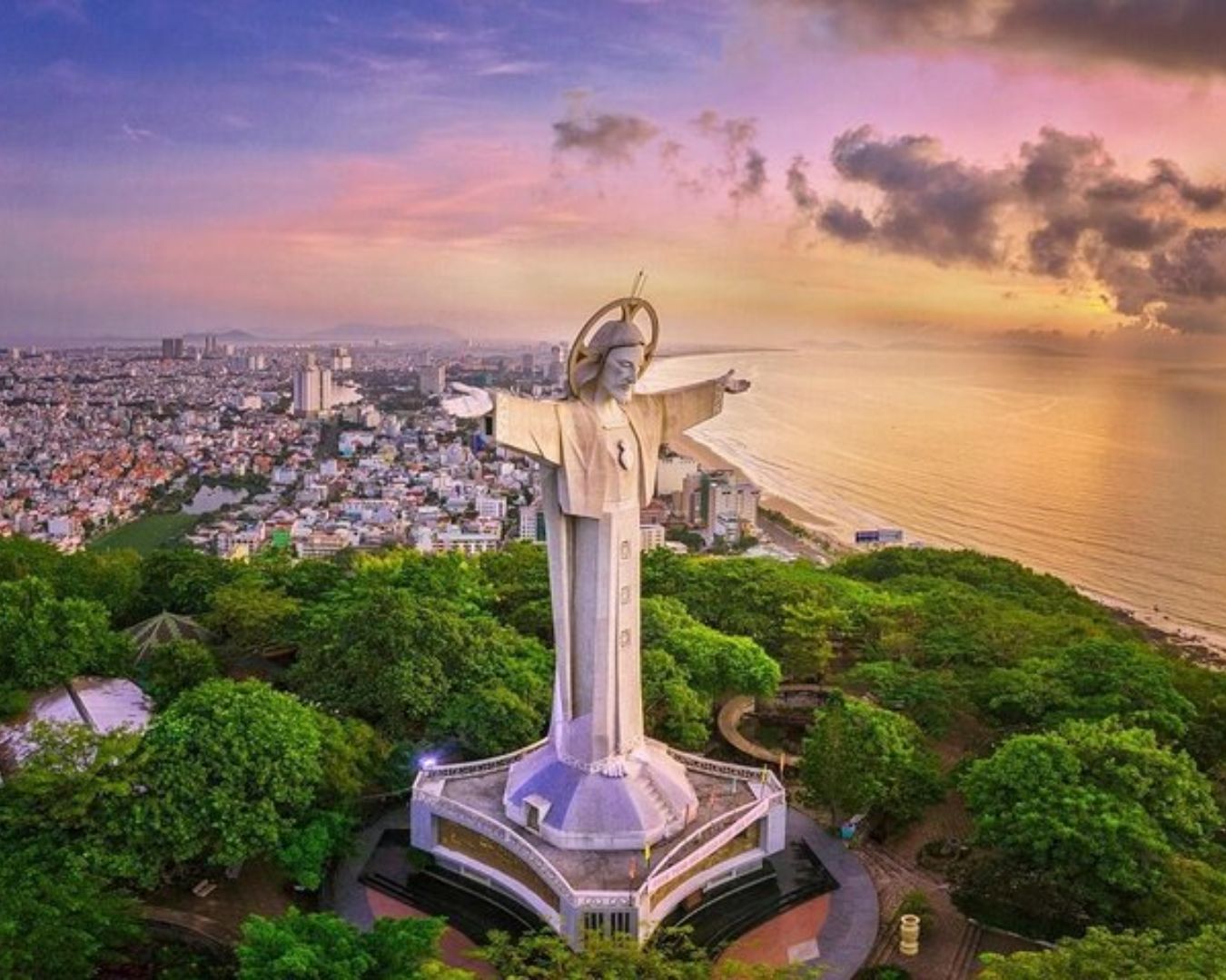 Top 10 điểm đến mùa hè 2026 được du khách Việt tìm kiếm插图6