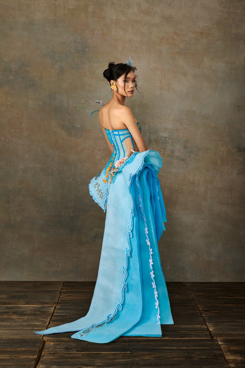 NTK trẻ Huỳnh Thanh Hiếu tìm cảm hứng trang từ nhà sàn miền Tây插图3