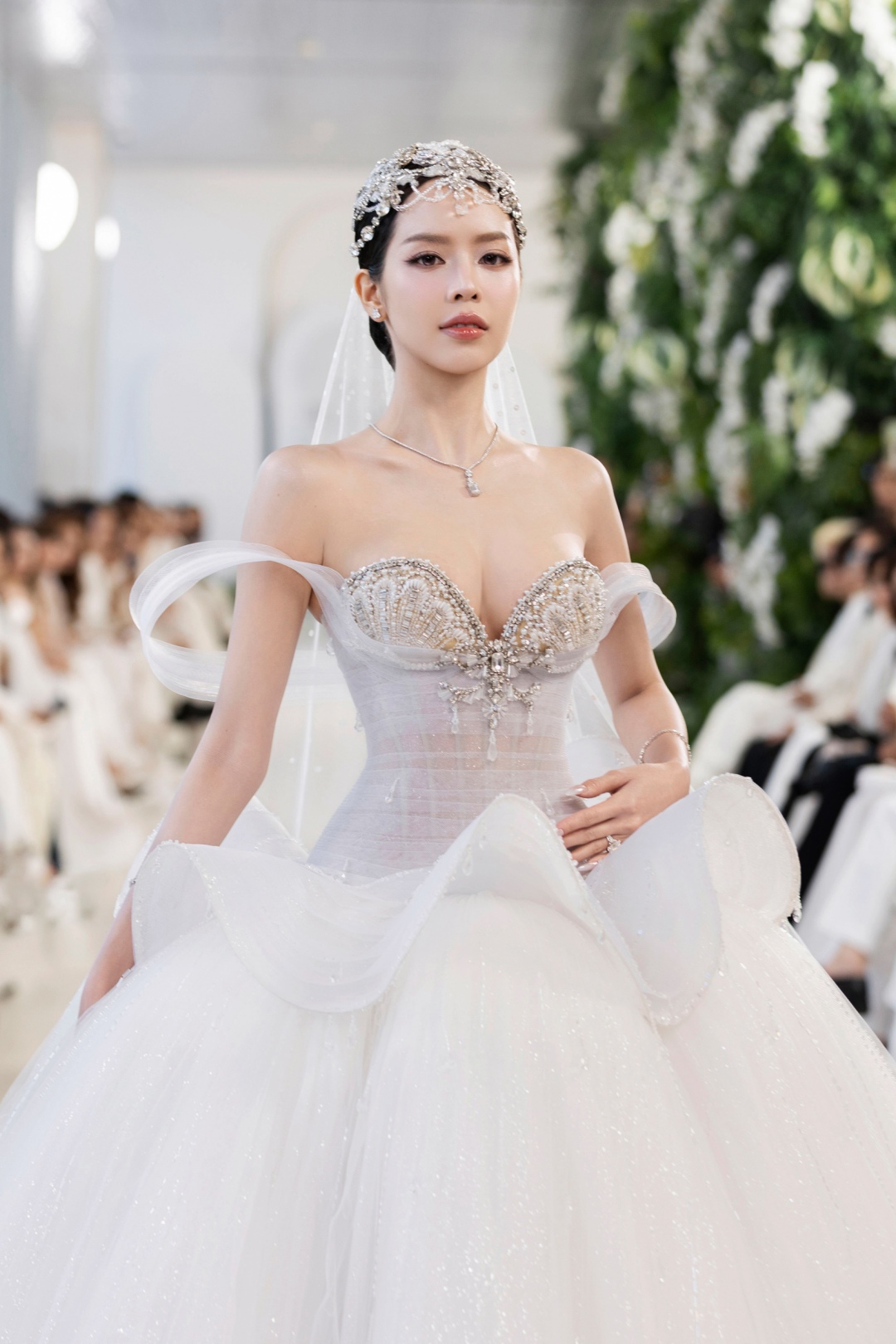 bst-thoi-trang-cuoi-the-prime-ntk-do-long