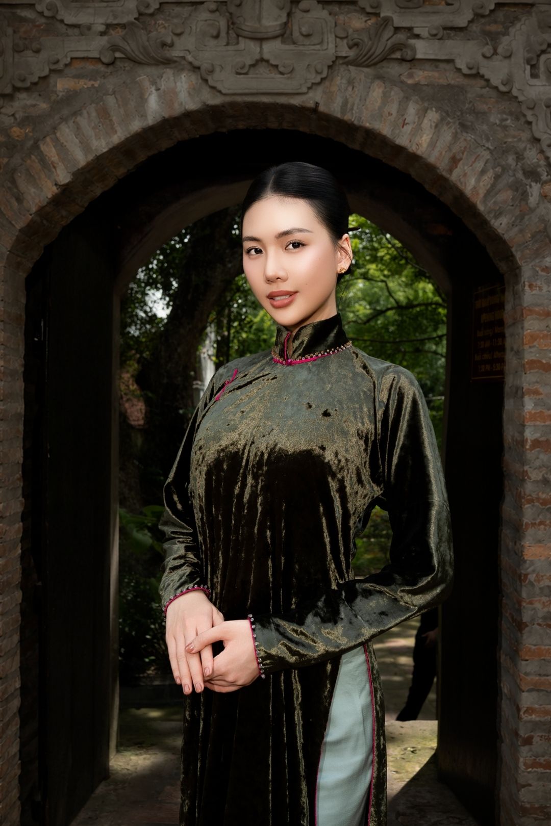 Hoa hậu Bùi Quỳnh Hoa lấn sân điện ảnh với phim Chị Chị Em Em 3插图1