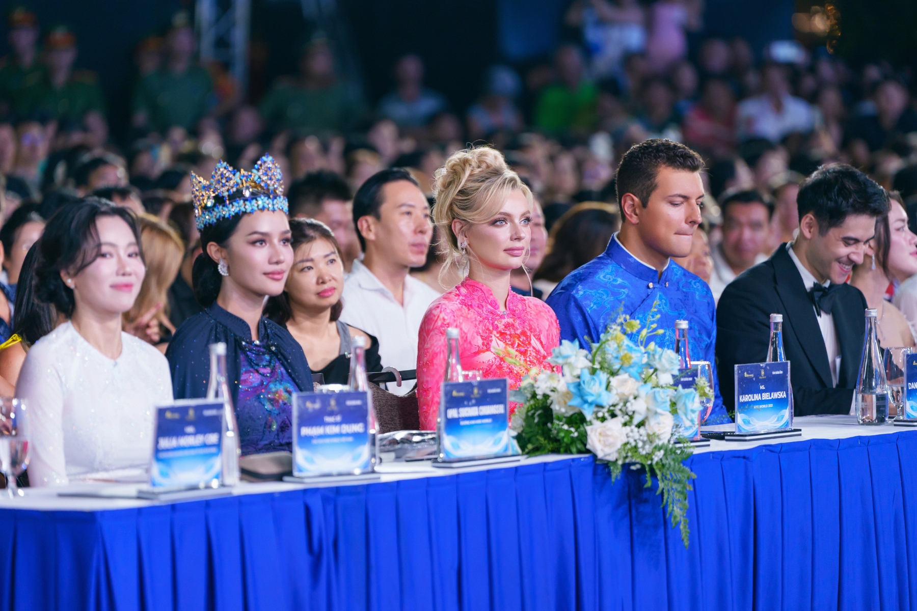 bzvn dem khai mac miss world 2026 quang ninh (14)