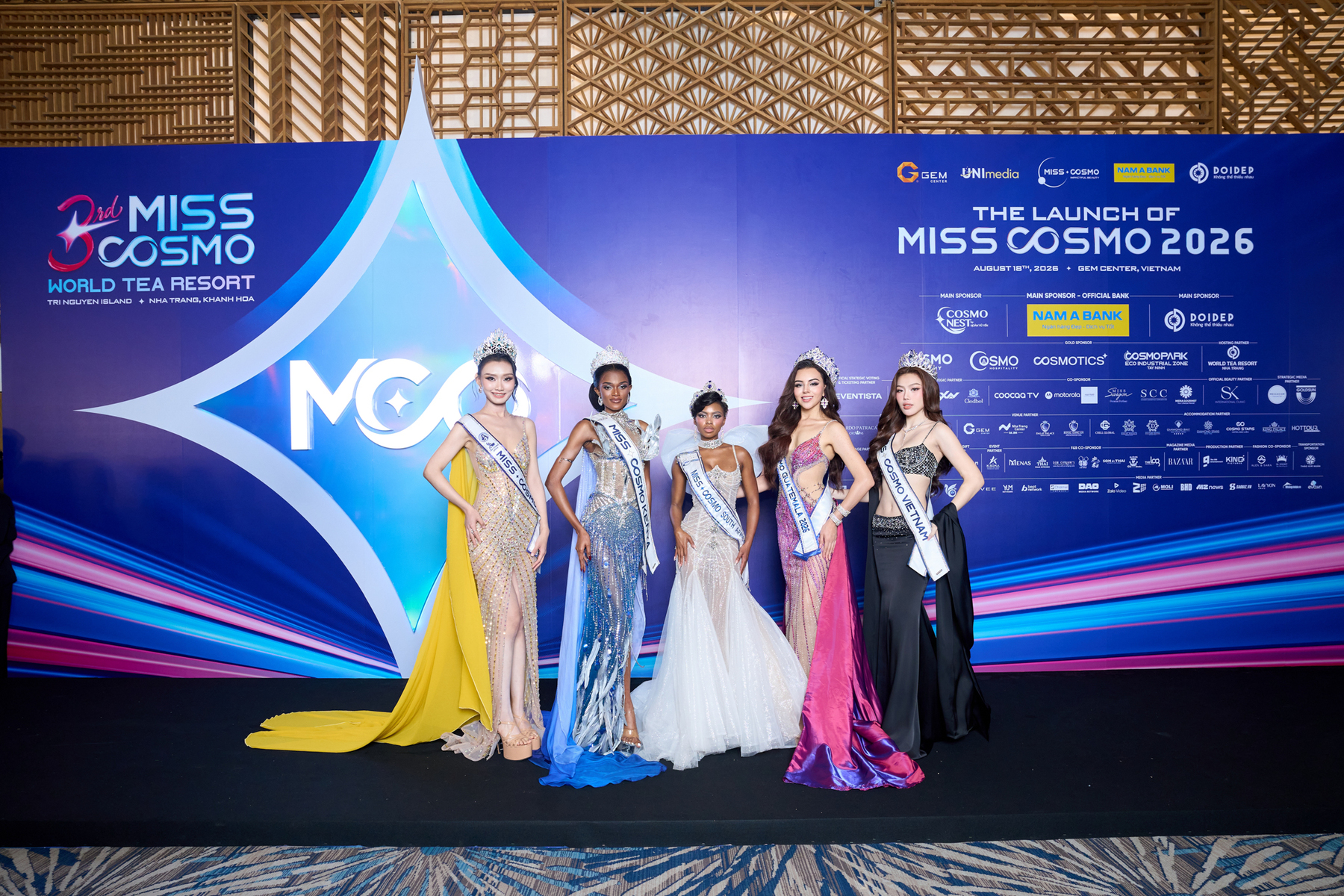 bzvn hop bao miss cosmo 2026 (4)
