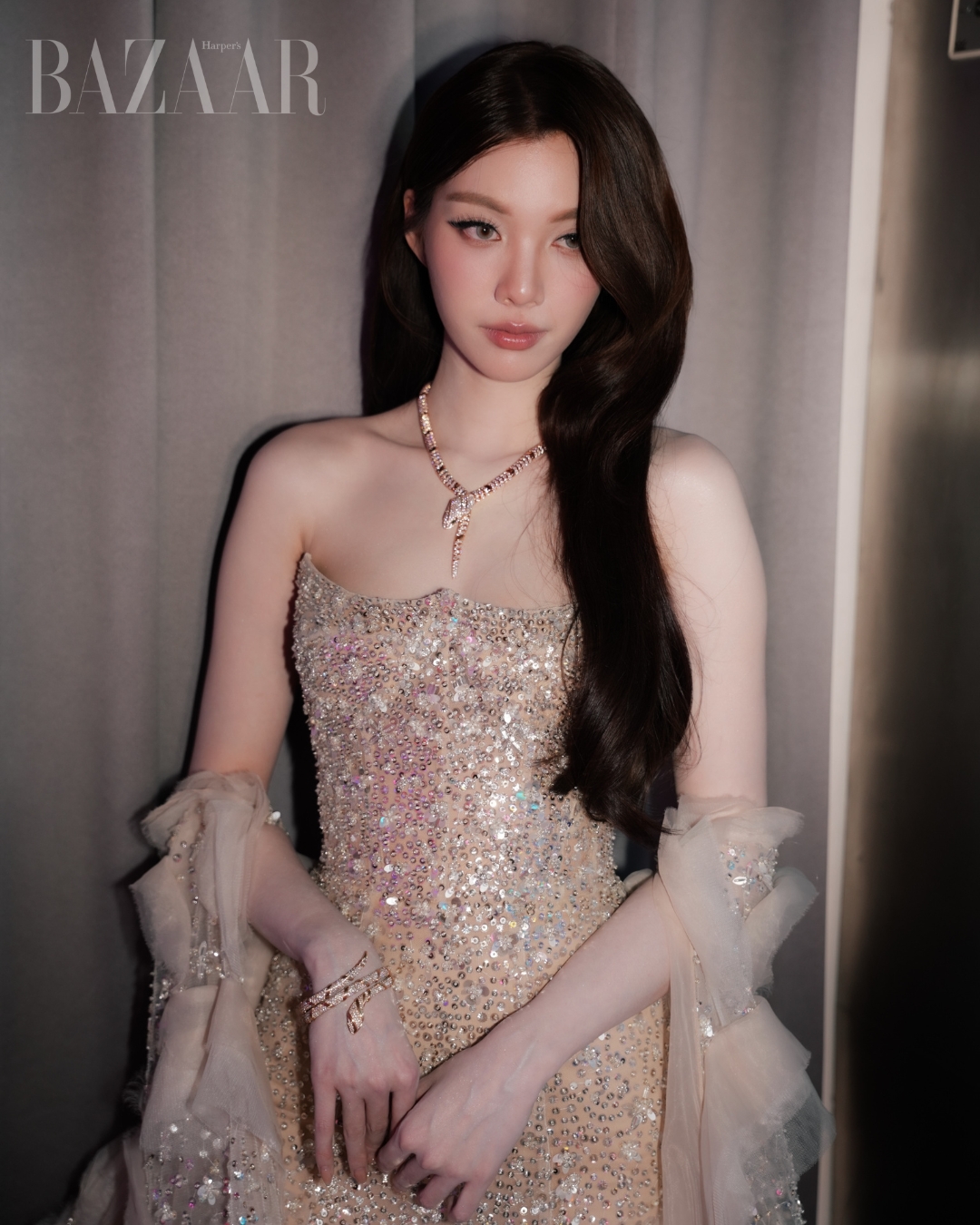 bzvn-lingorm-weibo-gala-2026-bangkok-thailand-orm-kornnaphat-nicole-felicia-couture00001