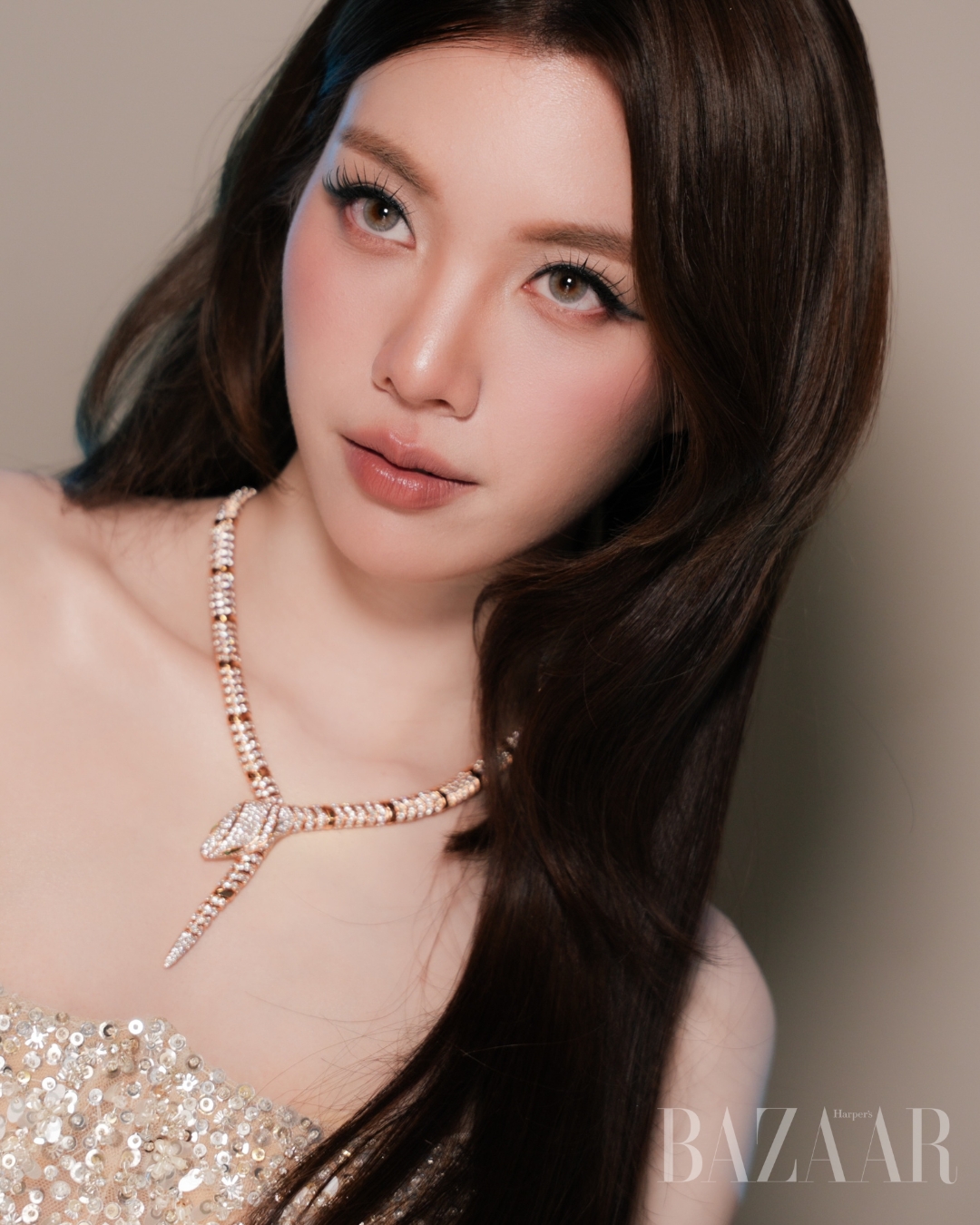 bzvn-lingorm-weibo-gala-2026-bangkok-thailand-orm-kornnaphat-nicole-felicia-couture00002