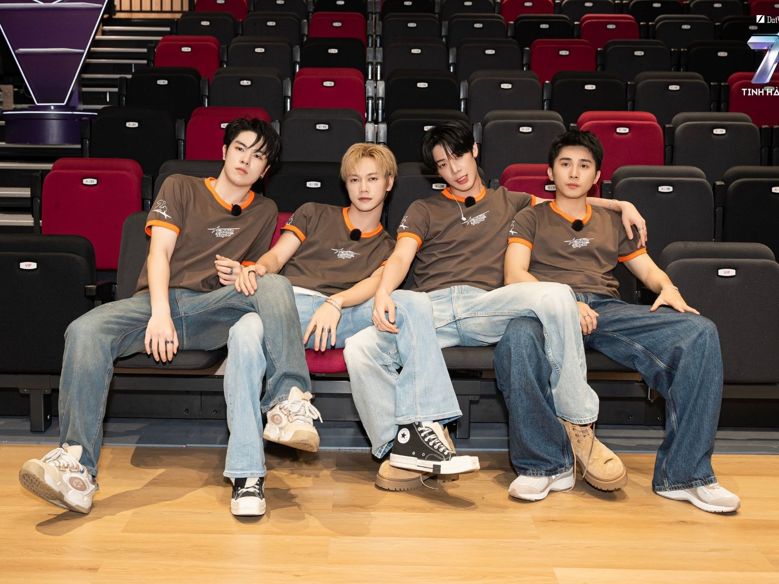 Quang Hùng MasterD, Wren Evans, CONGB, HURRYKNG và JSOL dẫn dắt Livestage 4 Tinh Hà “Say Hi”插图4